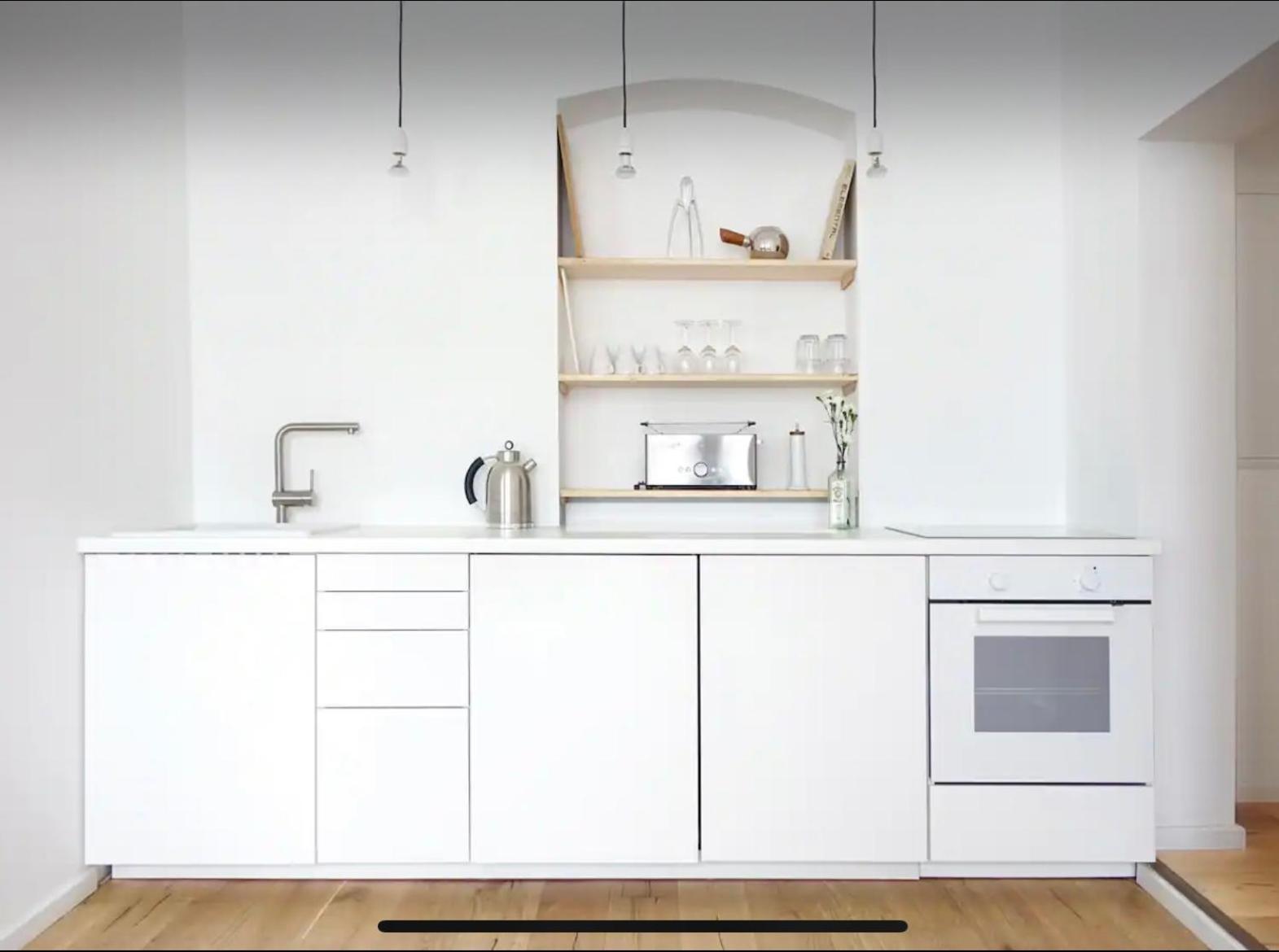 Spacious Apartment in Kreuzberg photo 3