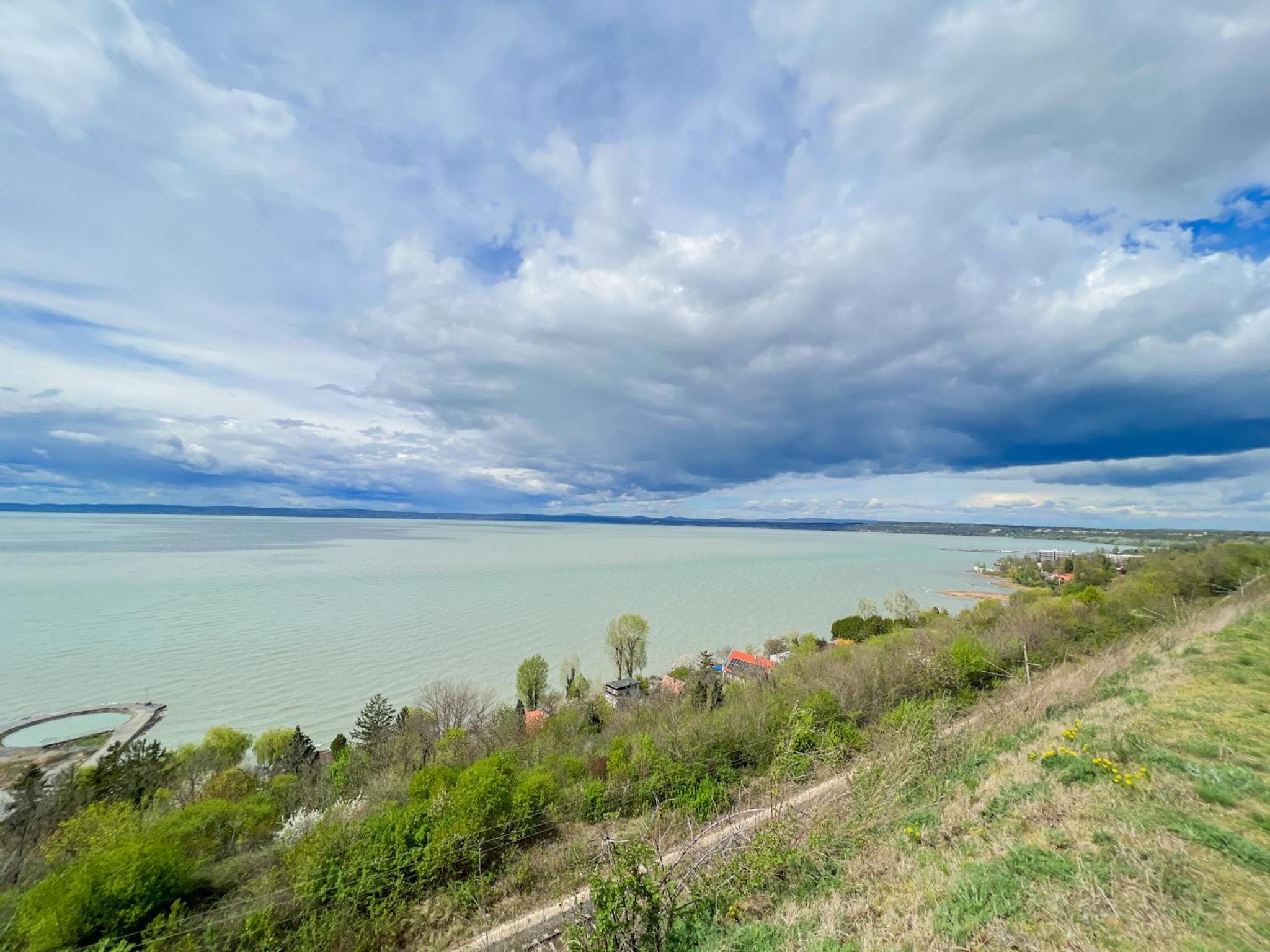 MIHI APARTMAN view 3
