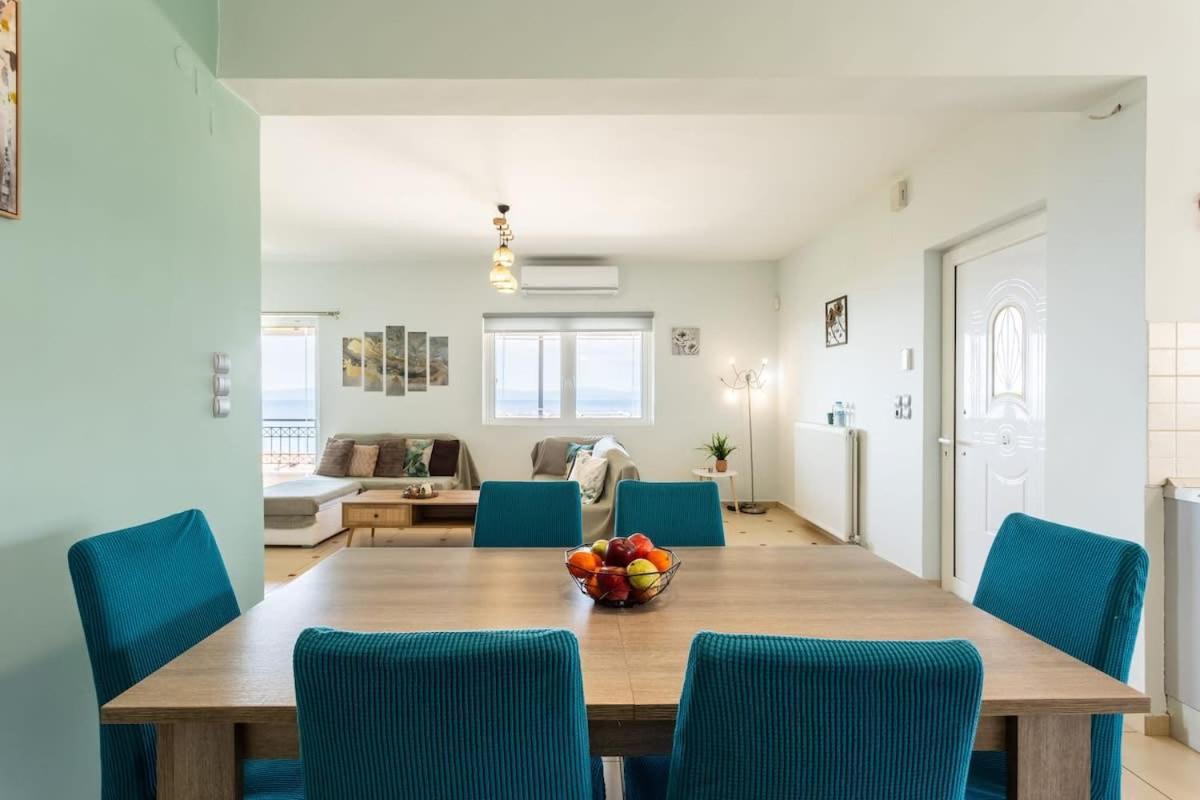 Verga Beachside Getaway with Panoramic Seaviews