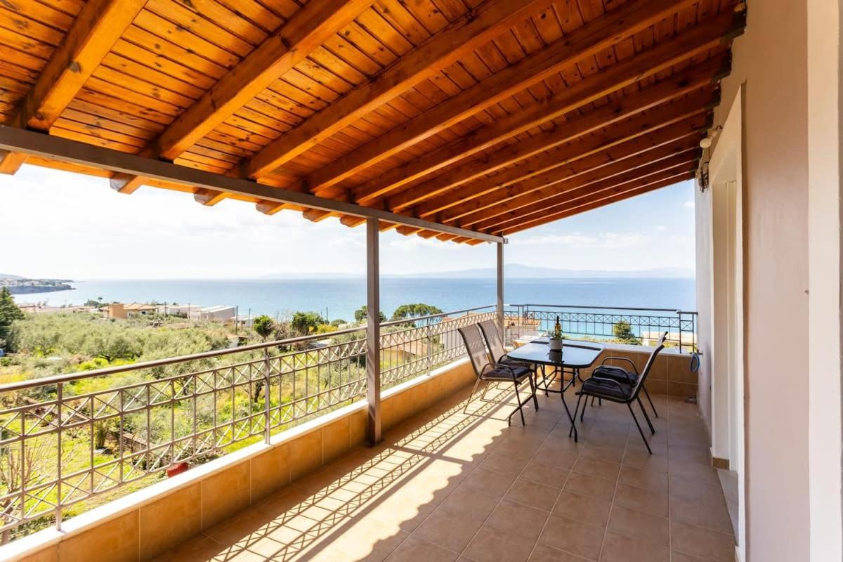 Verga Beachside Getaway with Panoramic Seaviews