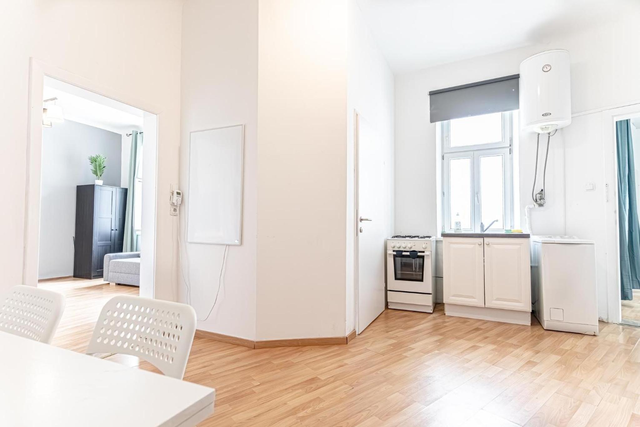 Lovely 1BR Apt U3 Proximity & Danube Canal, 3rd District