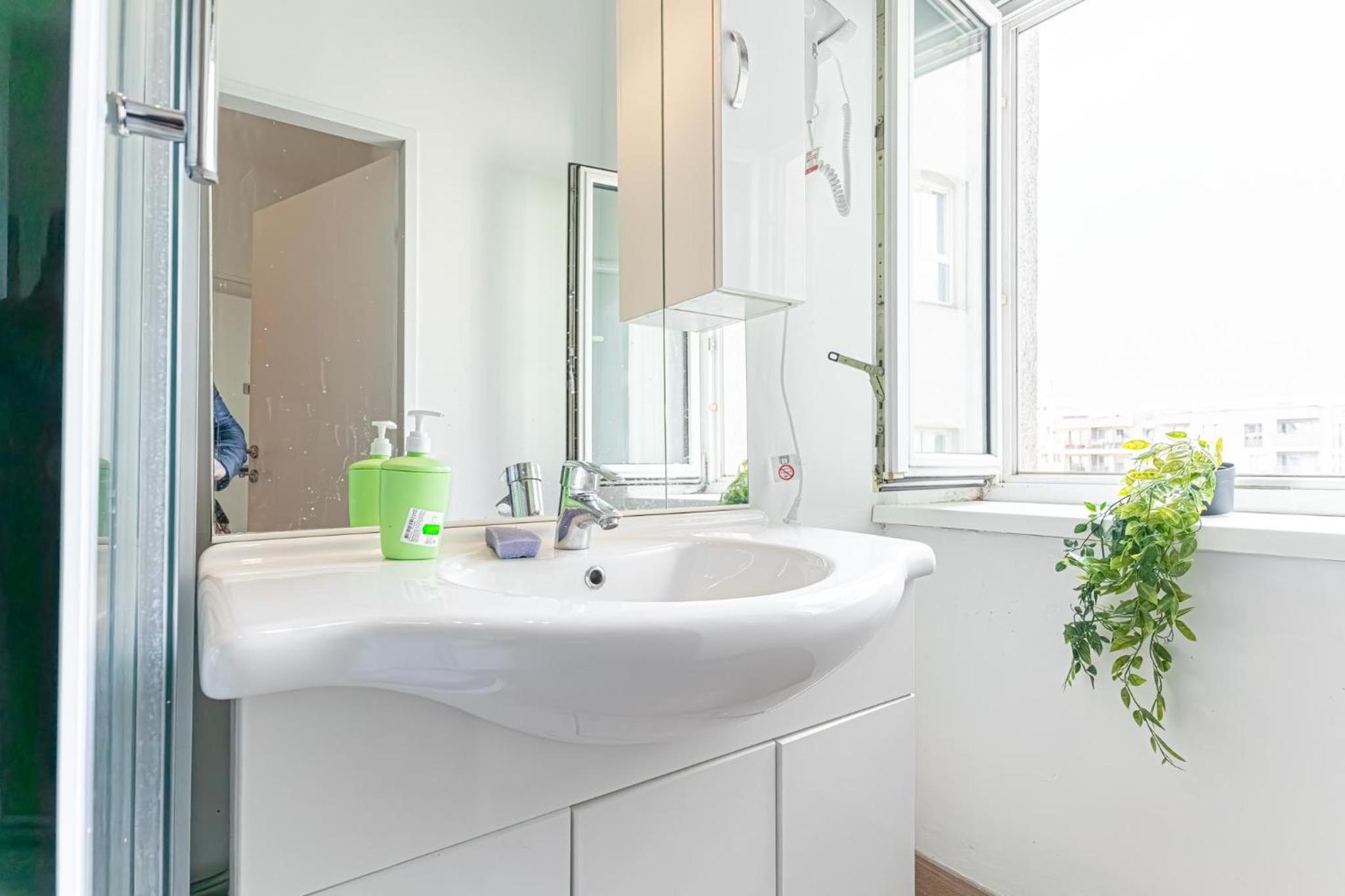 Lovely 1BR Apt U3 Proximity & Danube Canal, 3rd District