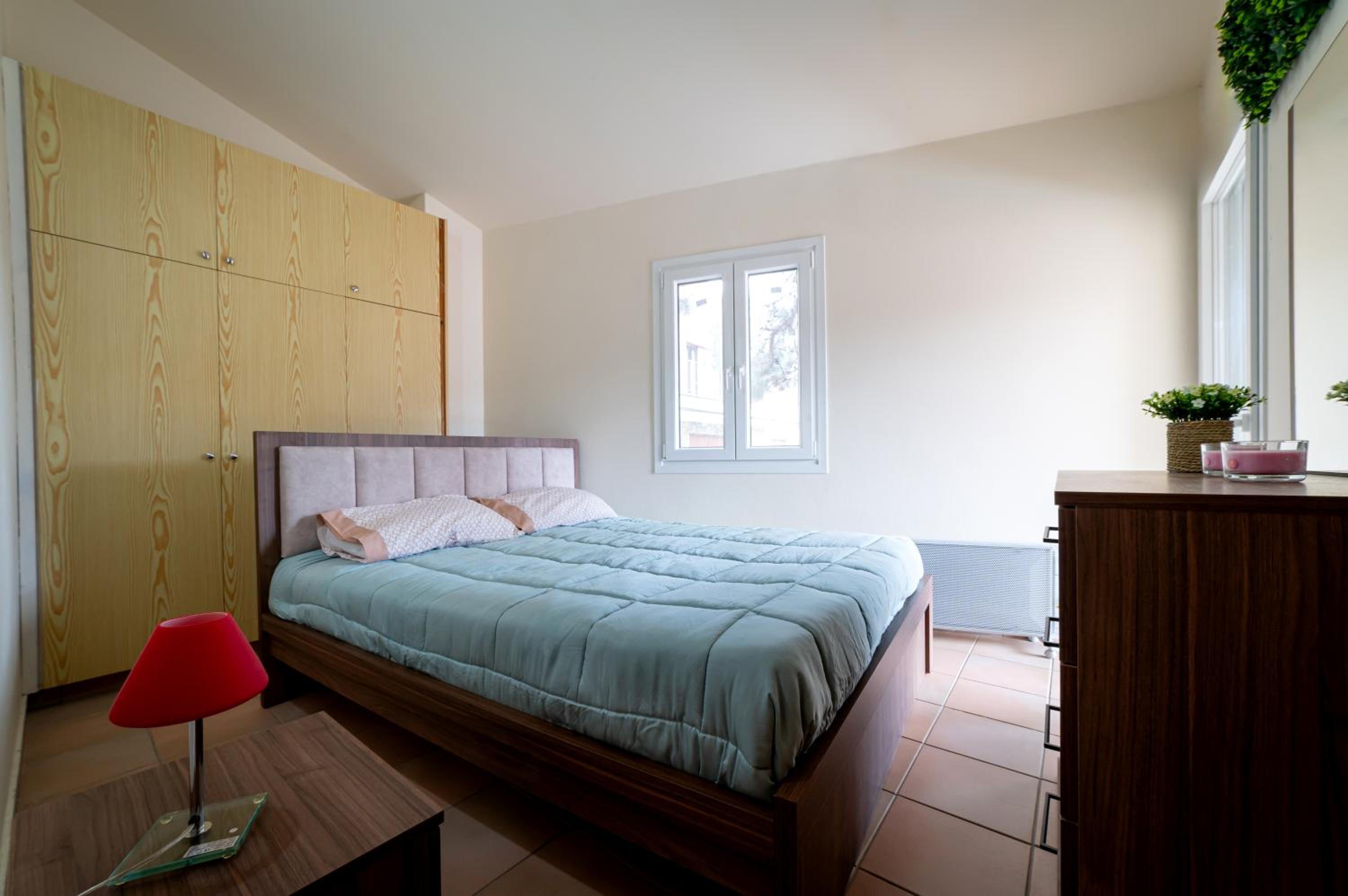 Hubstay Hillside Residence with Private Jacuzzi