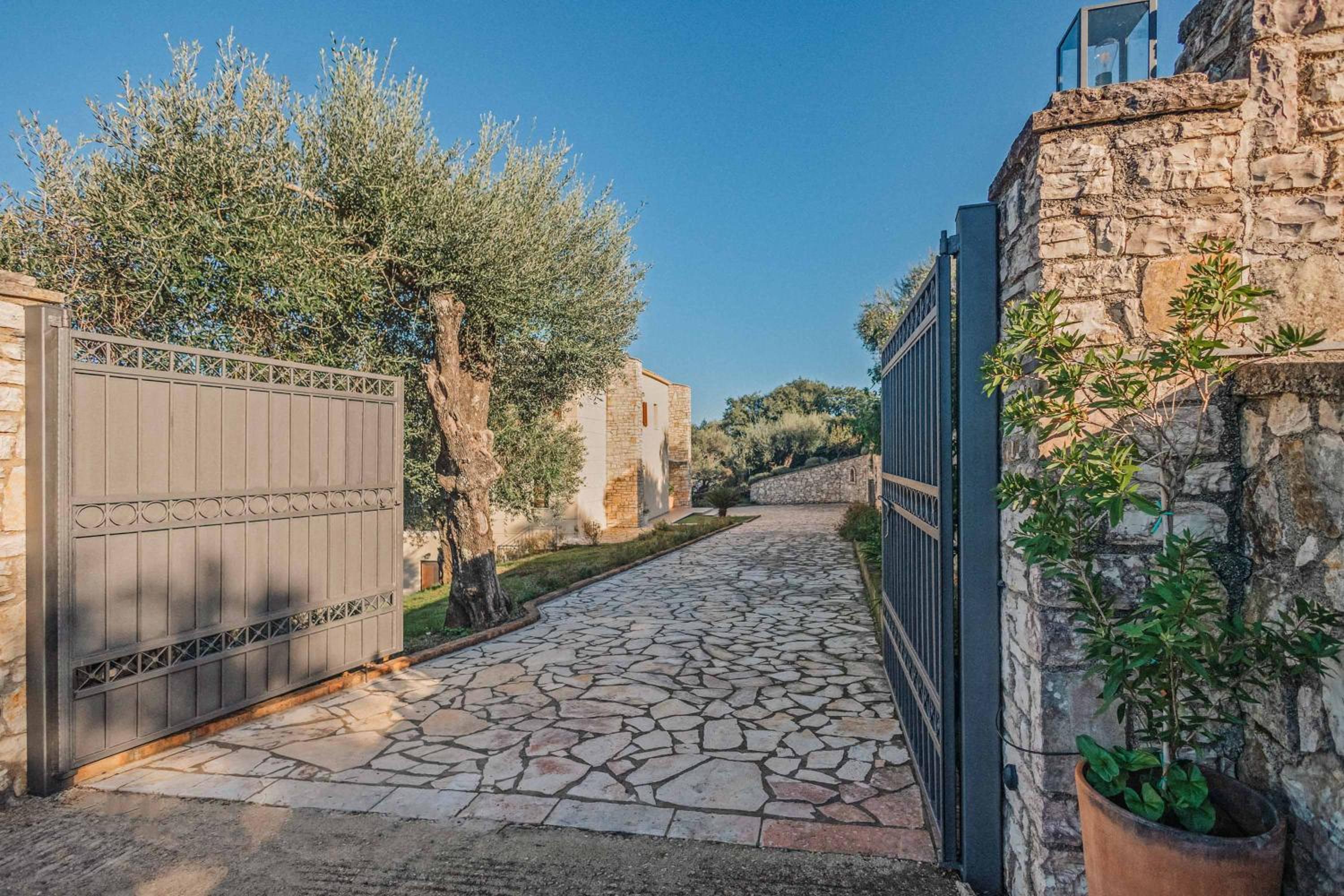 Villa Claire Kassiopi view 3