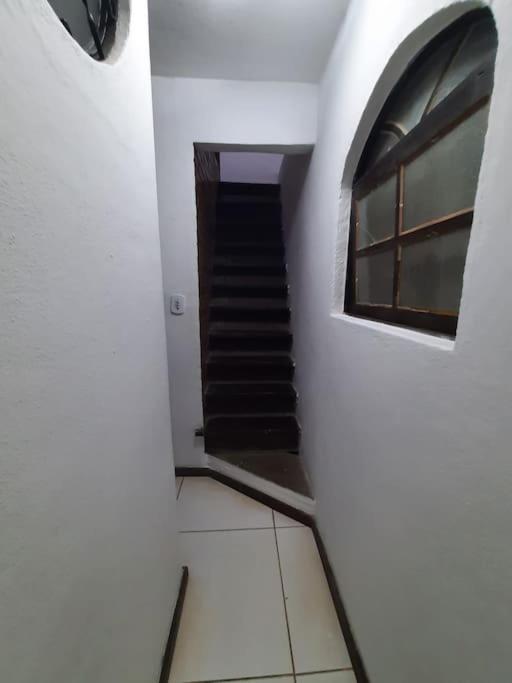 Casa simples, próxima à Praia dos Anjos