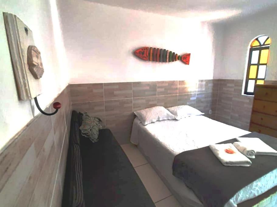 Casa simples, próxima à Praia dos Anjos