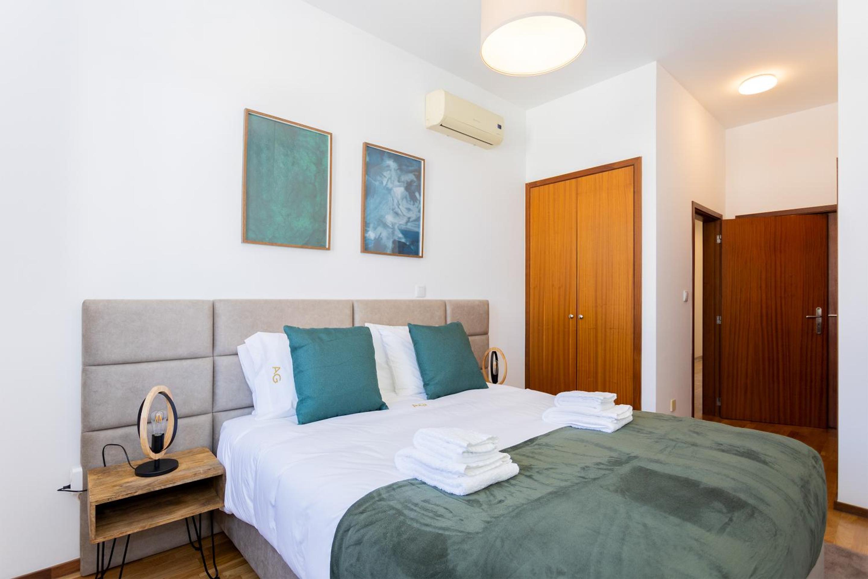 Arts Garden apartments - Comfort & Design in the Heart of the City view 5