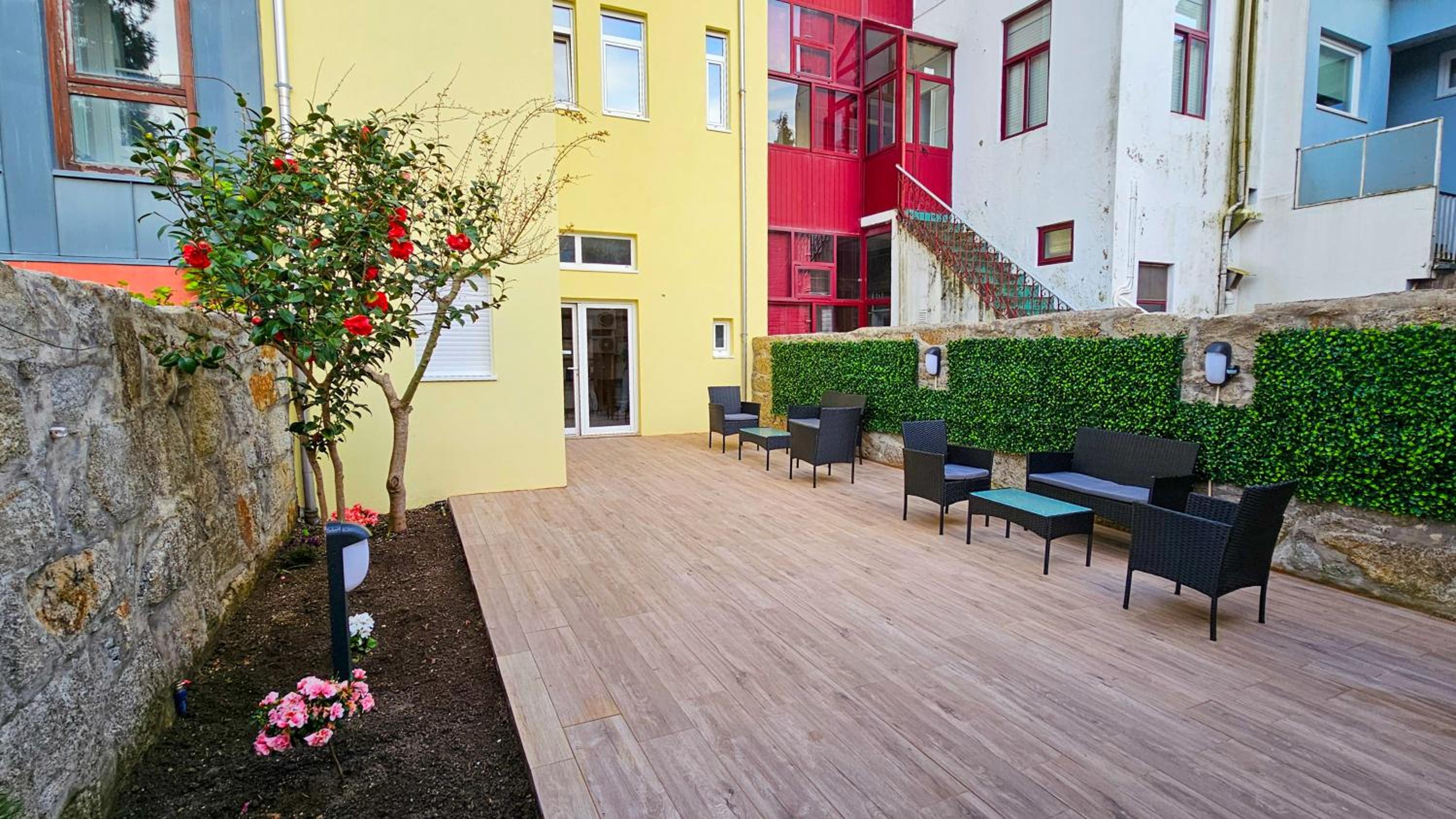 Arts Garden apartments - Comfort & Design in the Heart of the City view 2