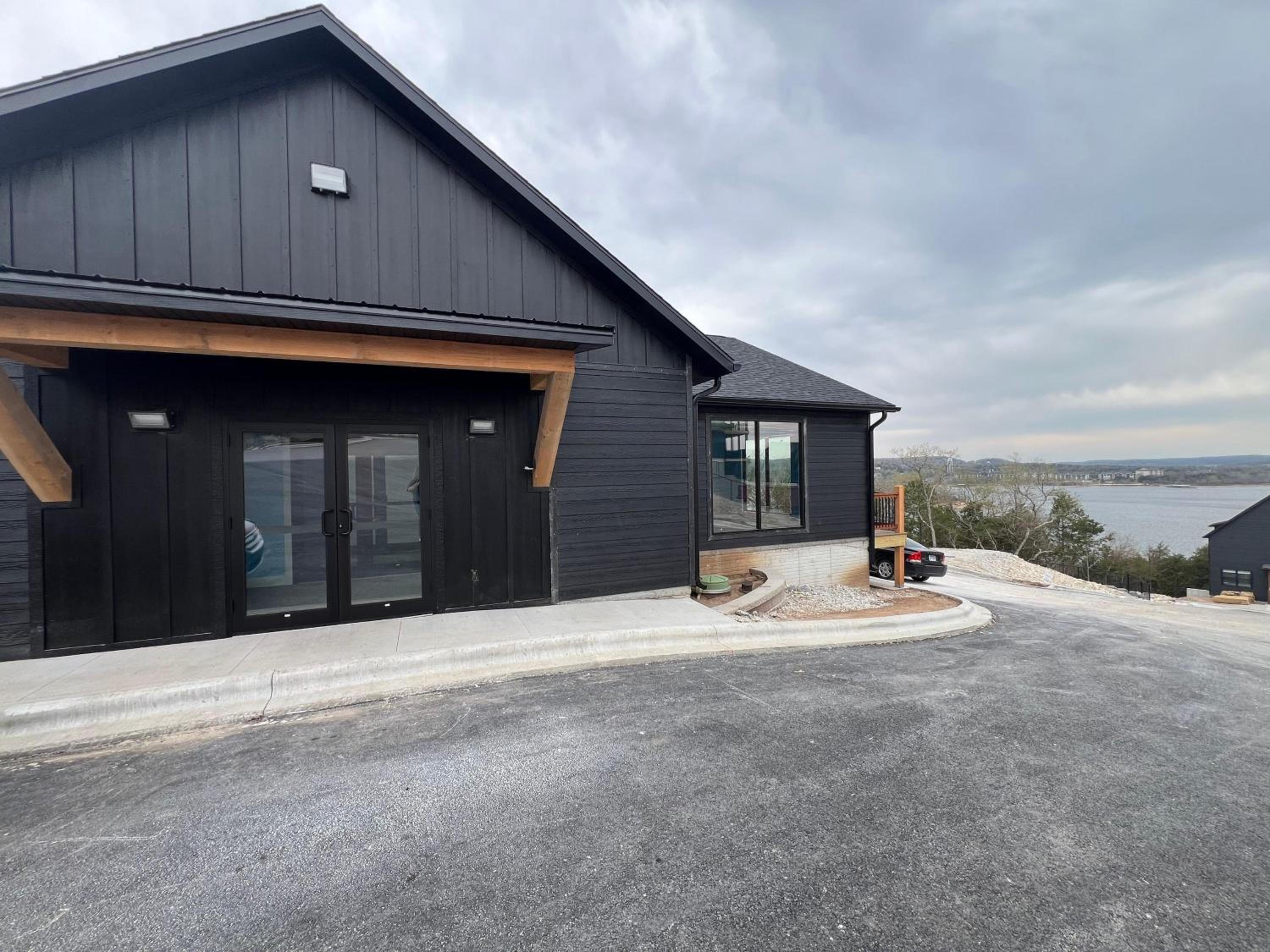 Rocky Shores Retreat