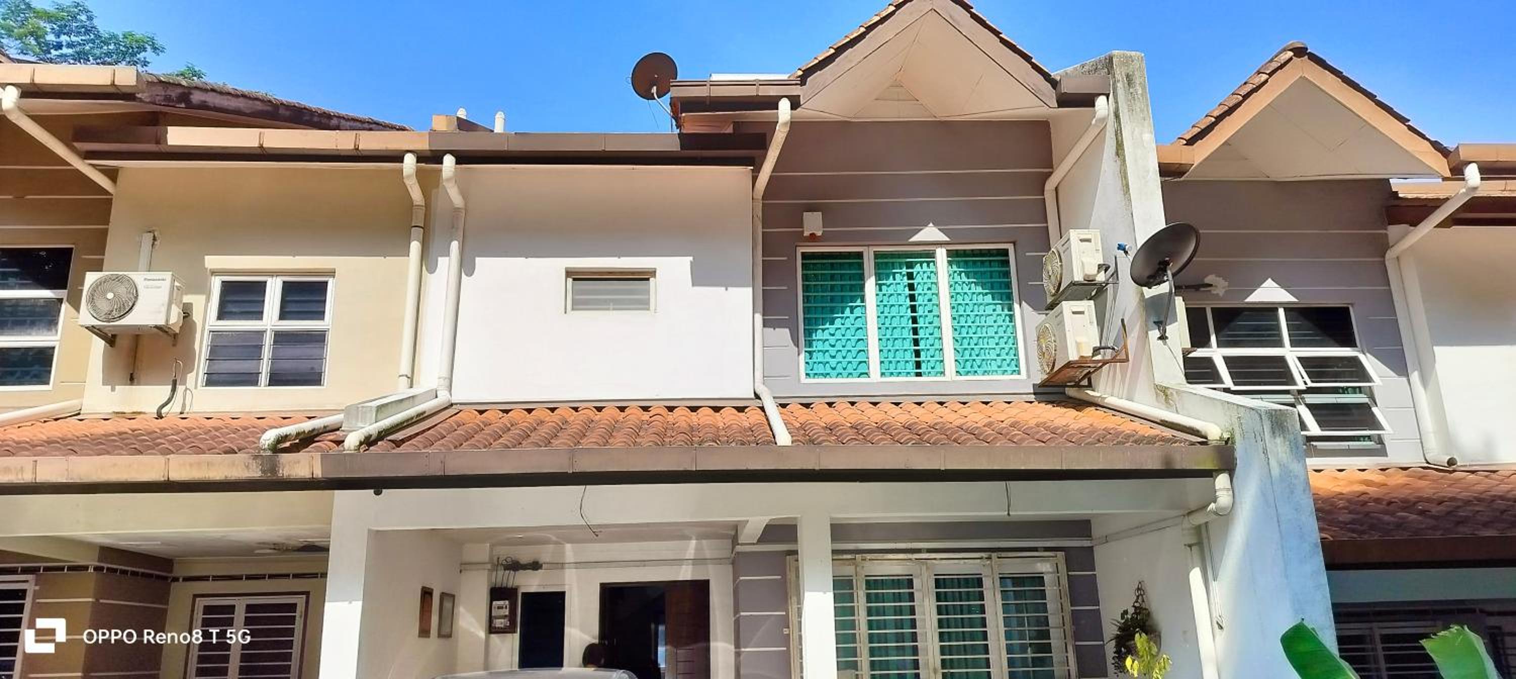 Bangsar South @ Taman Pantai Prima cosy room in a double storey spacious comfortable homestay