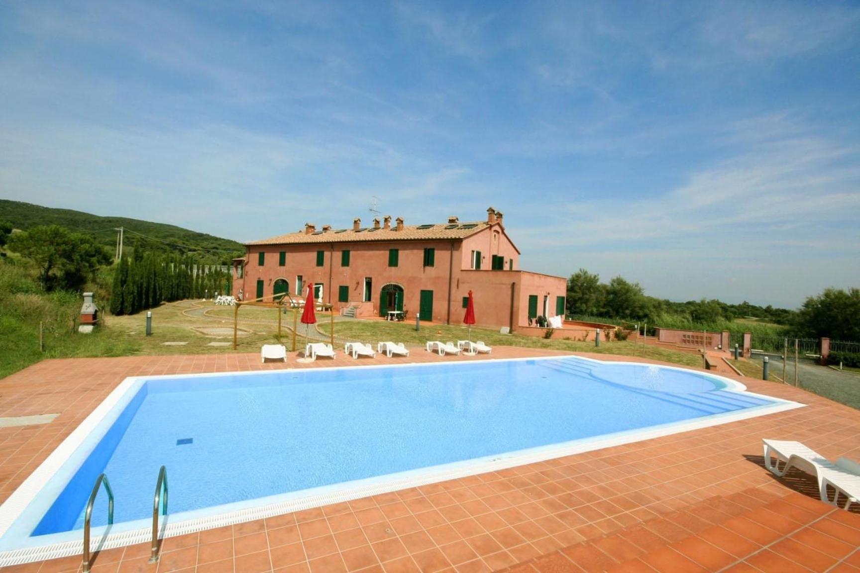 Star View Apartment with pool view 3