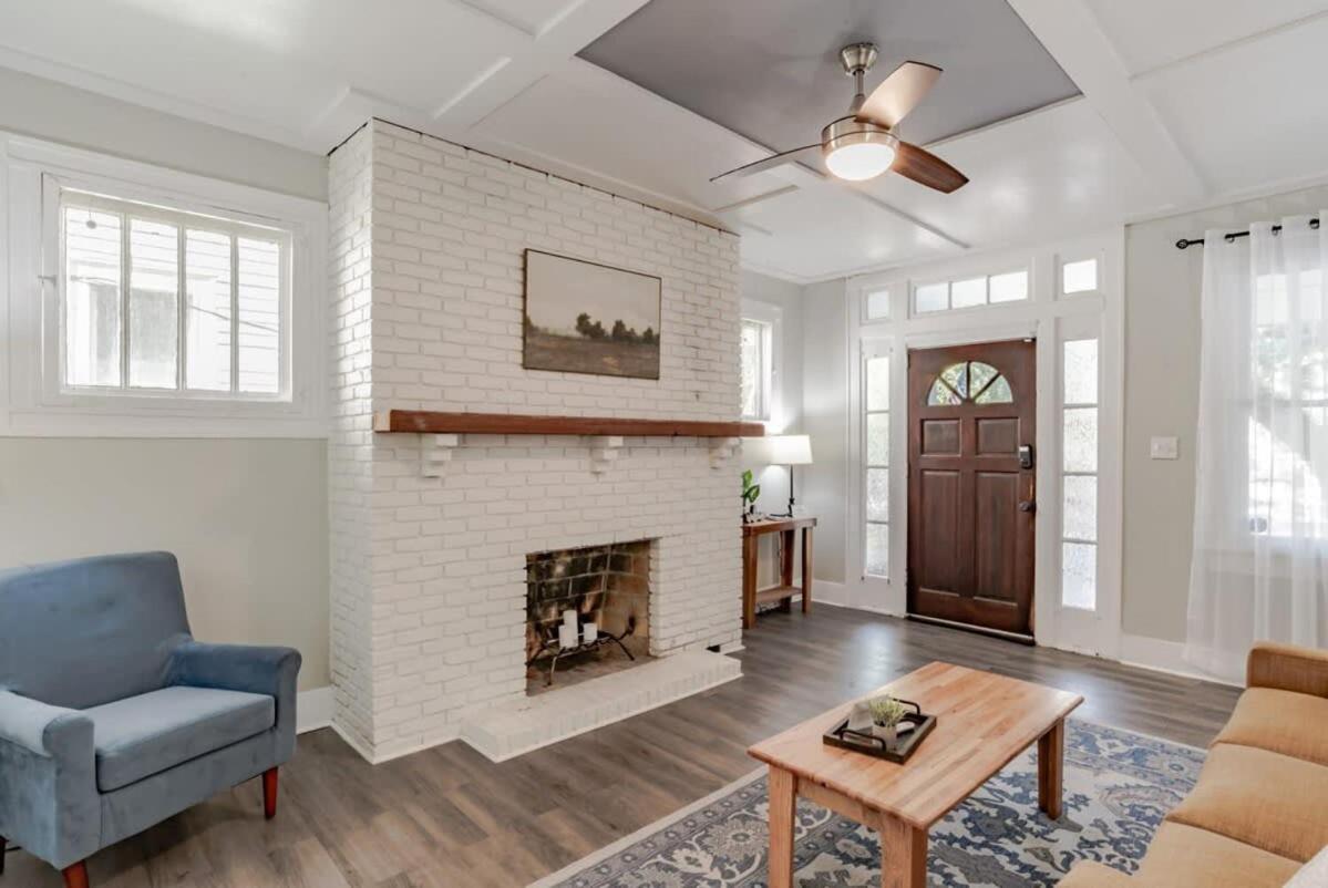 Modern Cottage on Michigan view 4