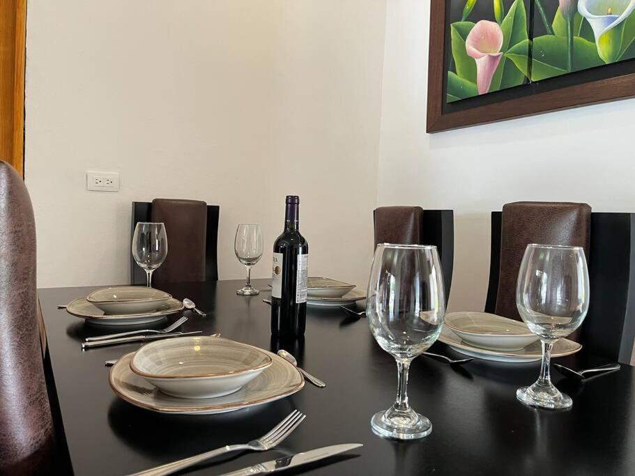 Casa Oasis La Fortuna Private Pool AC & WiFi 100 mbps