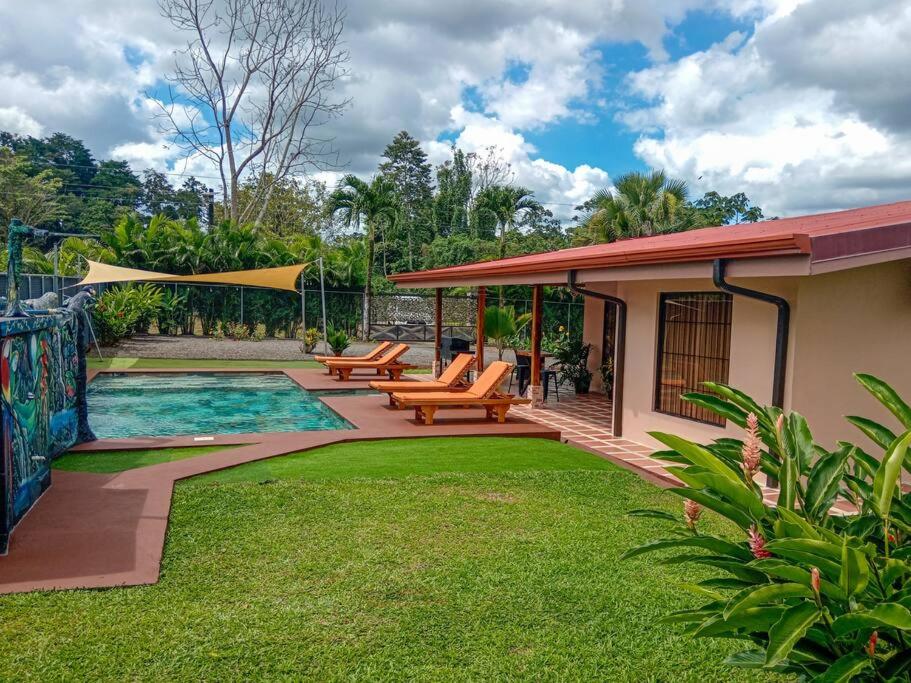 Casa Oasis La Fortuna Private Pool AC & WiFi 100 mbps