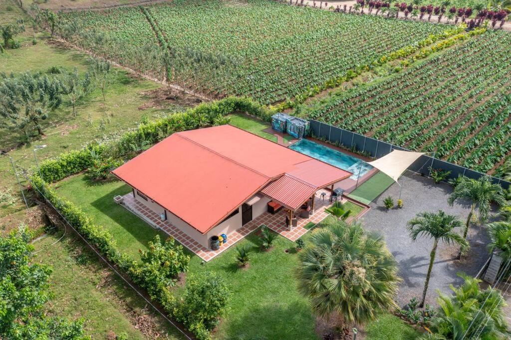 Casa Oasis La Fortuna Private Pool AC & WiFi 100 mbps