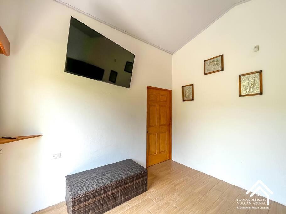 Casa Oasis La Fortuna Private Pool AC & WiFi 100 mbps