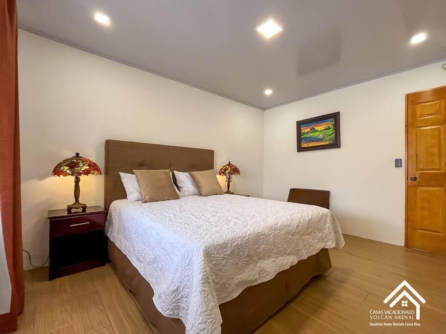 Casa Oasis La Fortuna Private Pool AC & WiFi 100 mbps