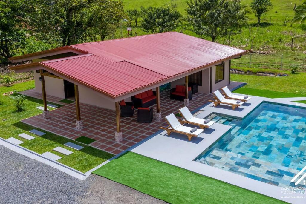 Casa Oasis La Fortuna Private Pool AC & WiFi 100 mbps