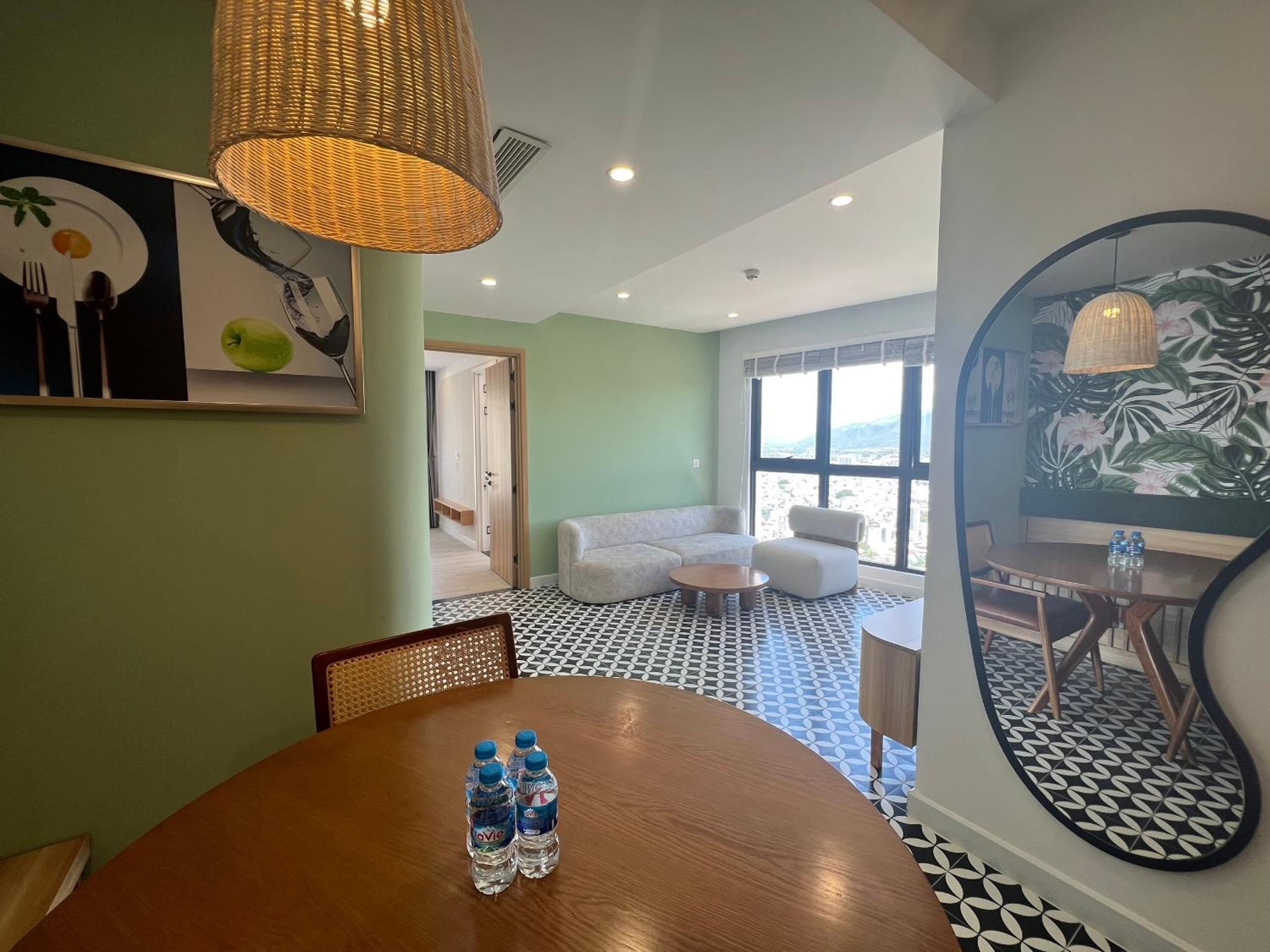 HAPPY APARTMENT