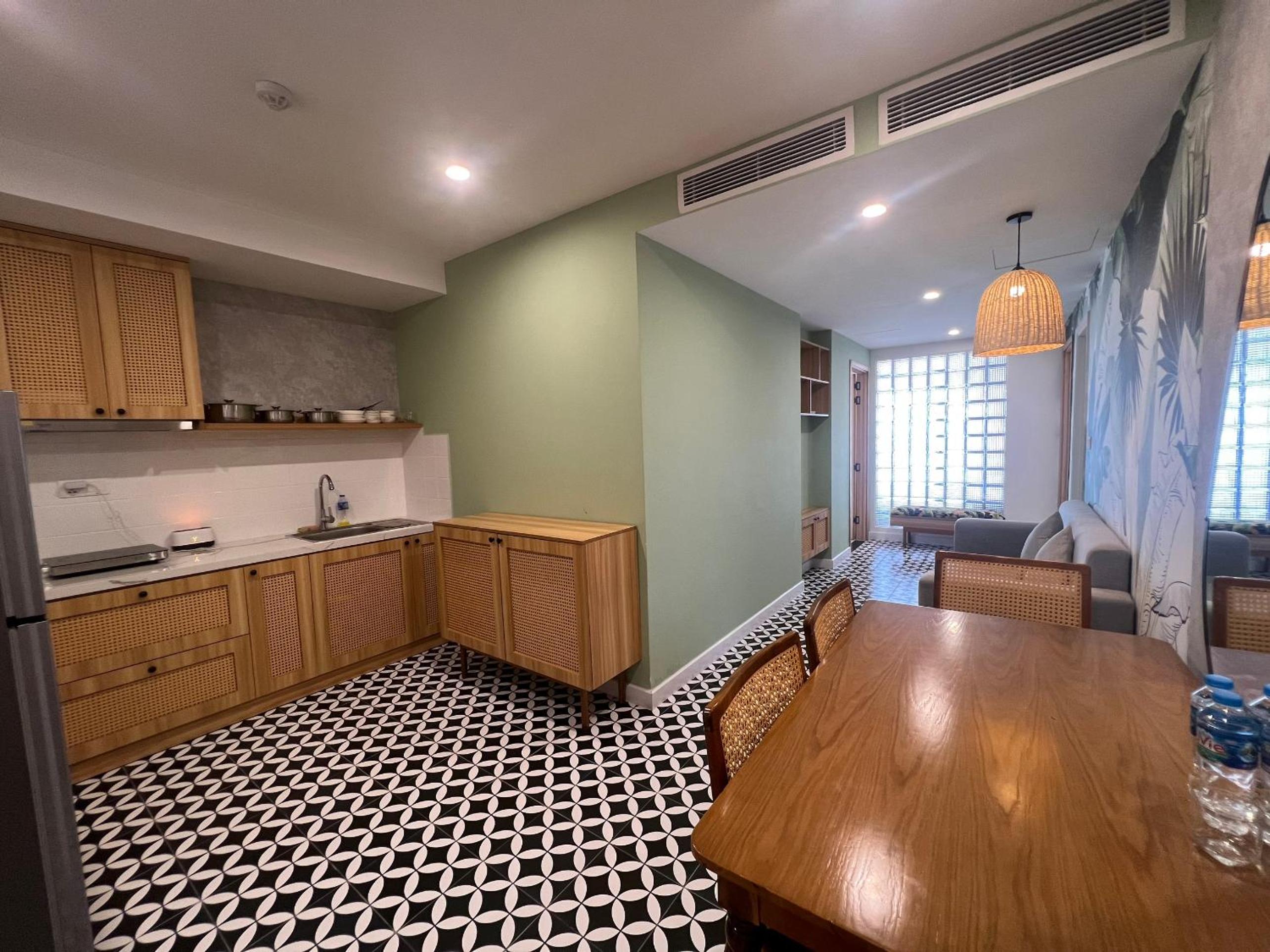HAPPY APARTMENT