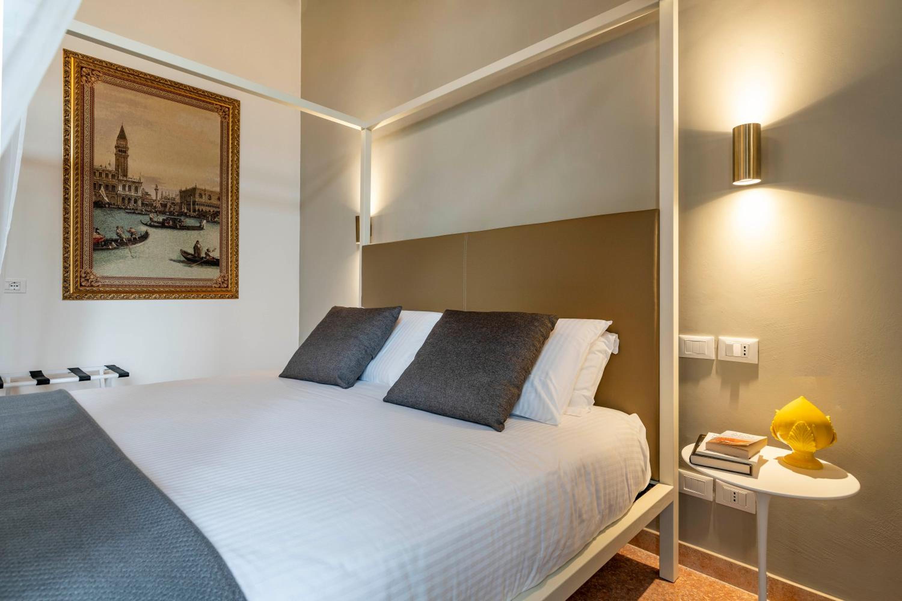 Vivaldi Suites R&R