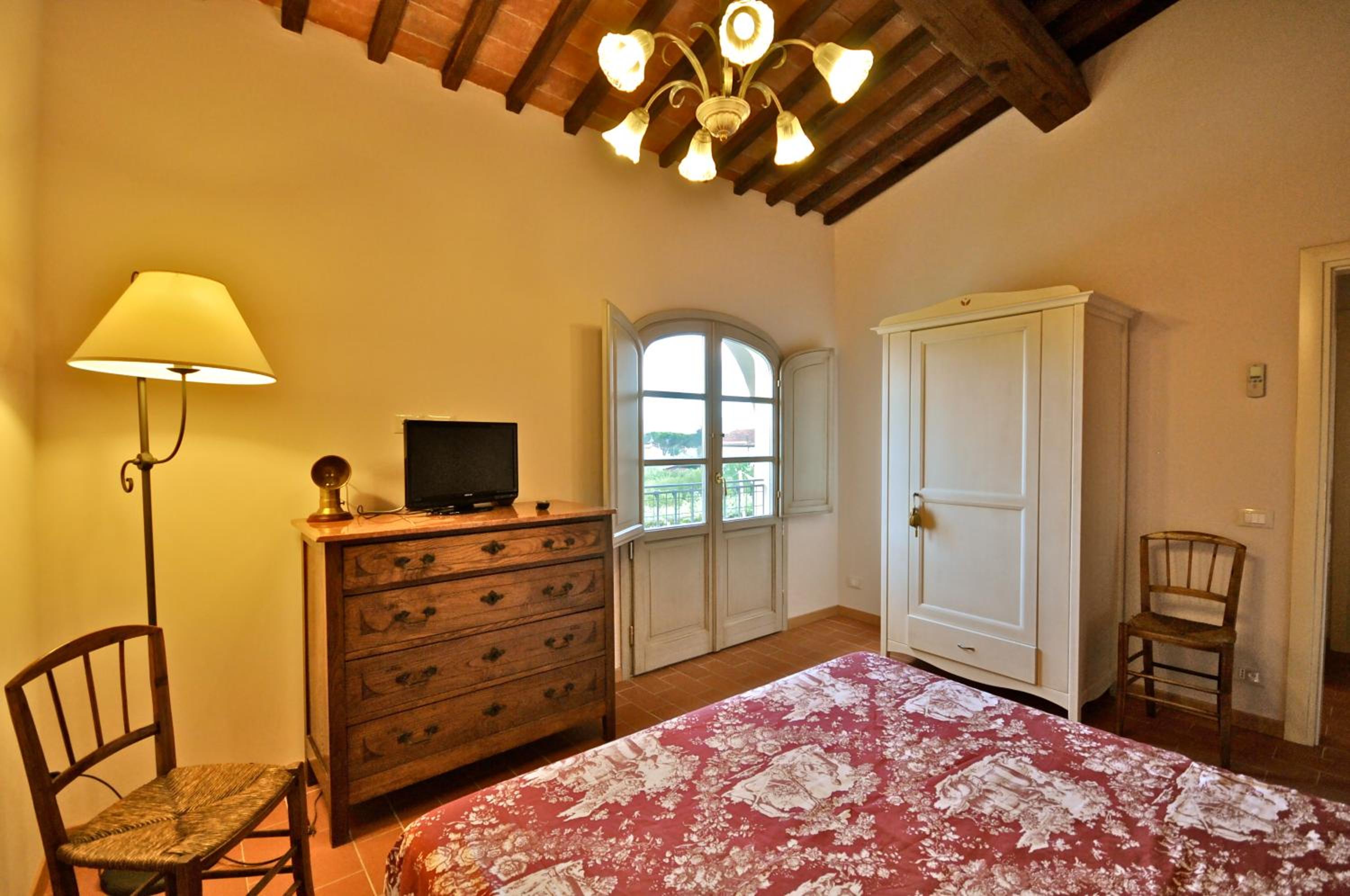 Photo 79