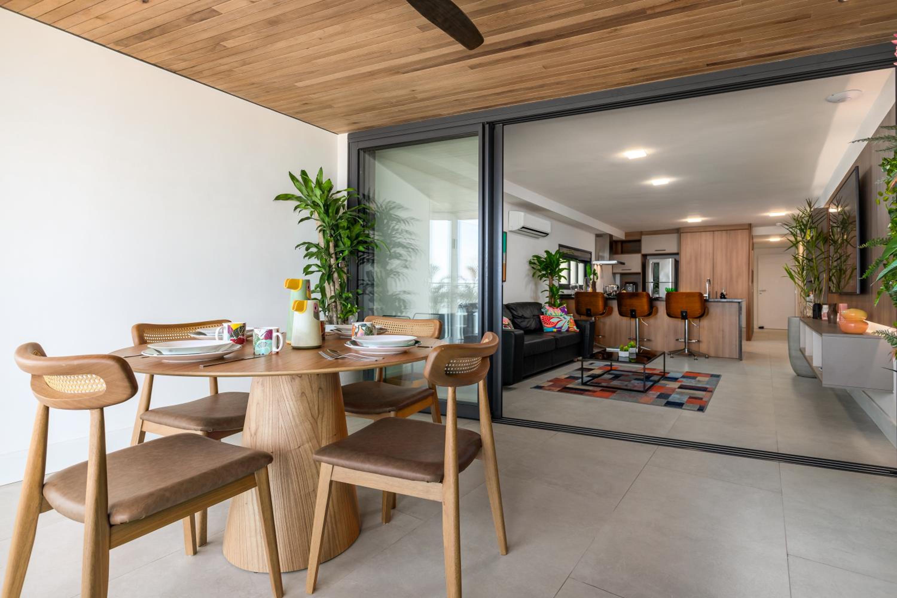 Luxuosos Apartamentos por Temporada na Atlântica à Beira-Mar, Copacabana