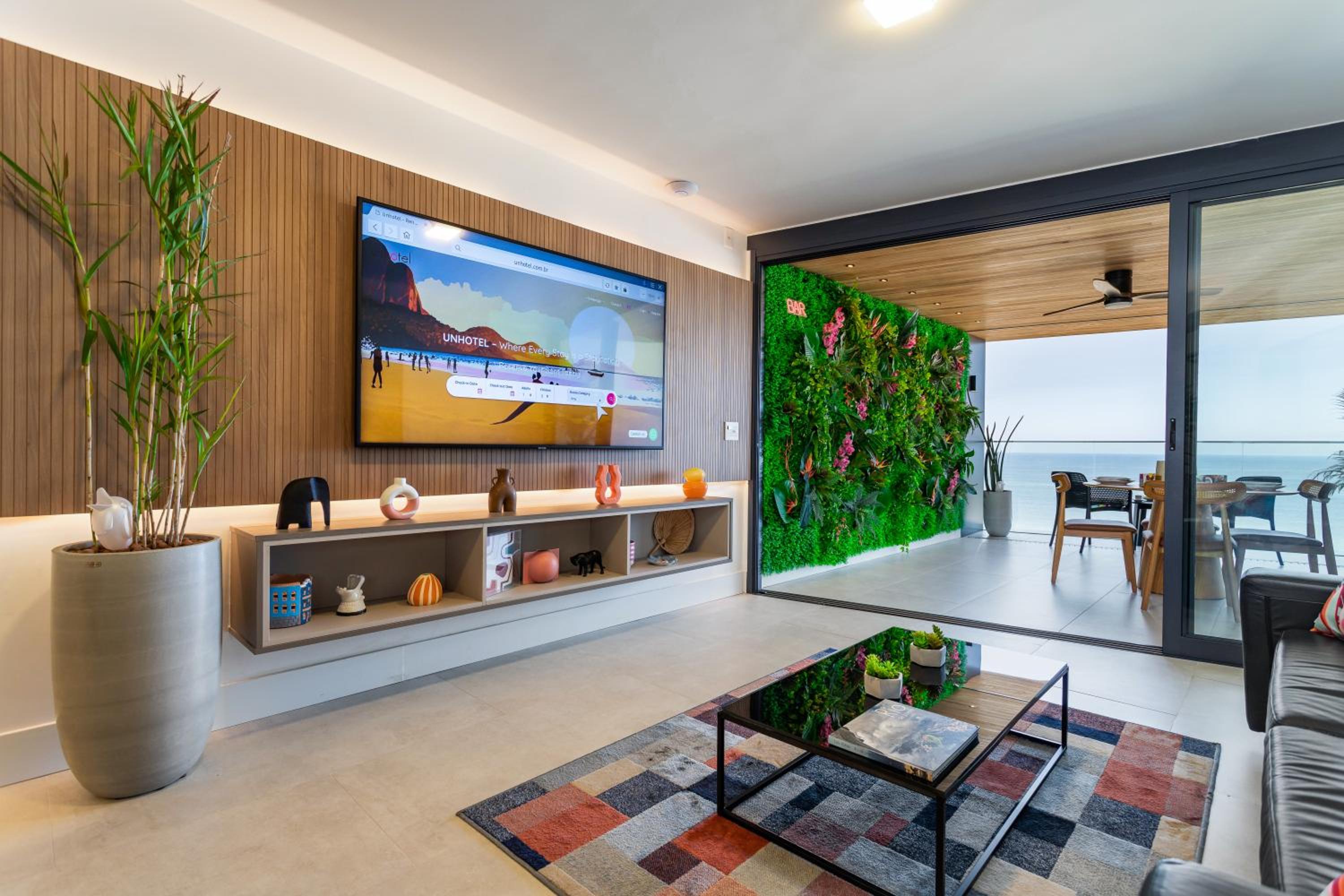 Luxuosos Apartamentos por Temporada na Atlântica à Beira-Mar, Copacabana