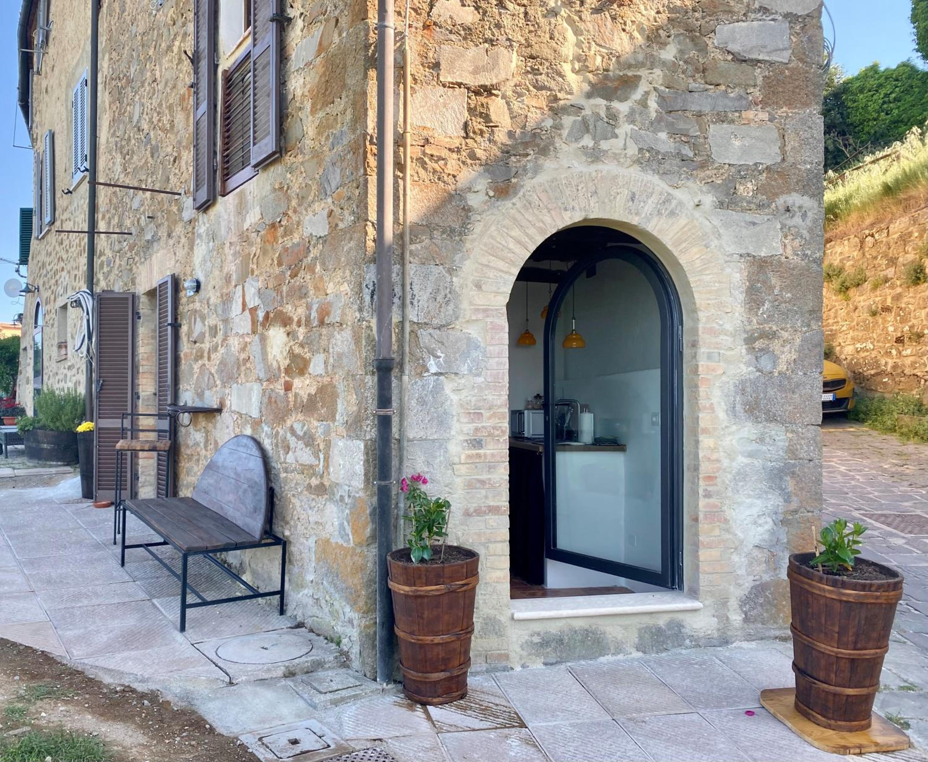 CORNER NEST IN MONTALCINO view 2