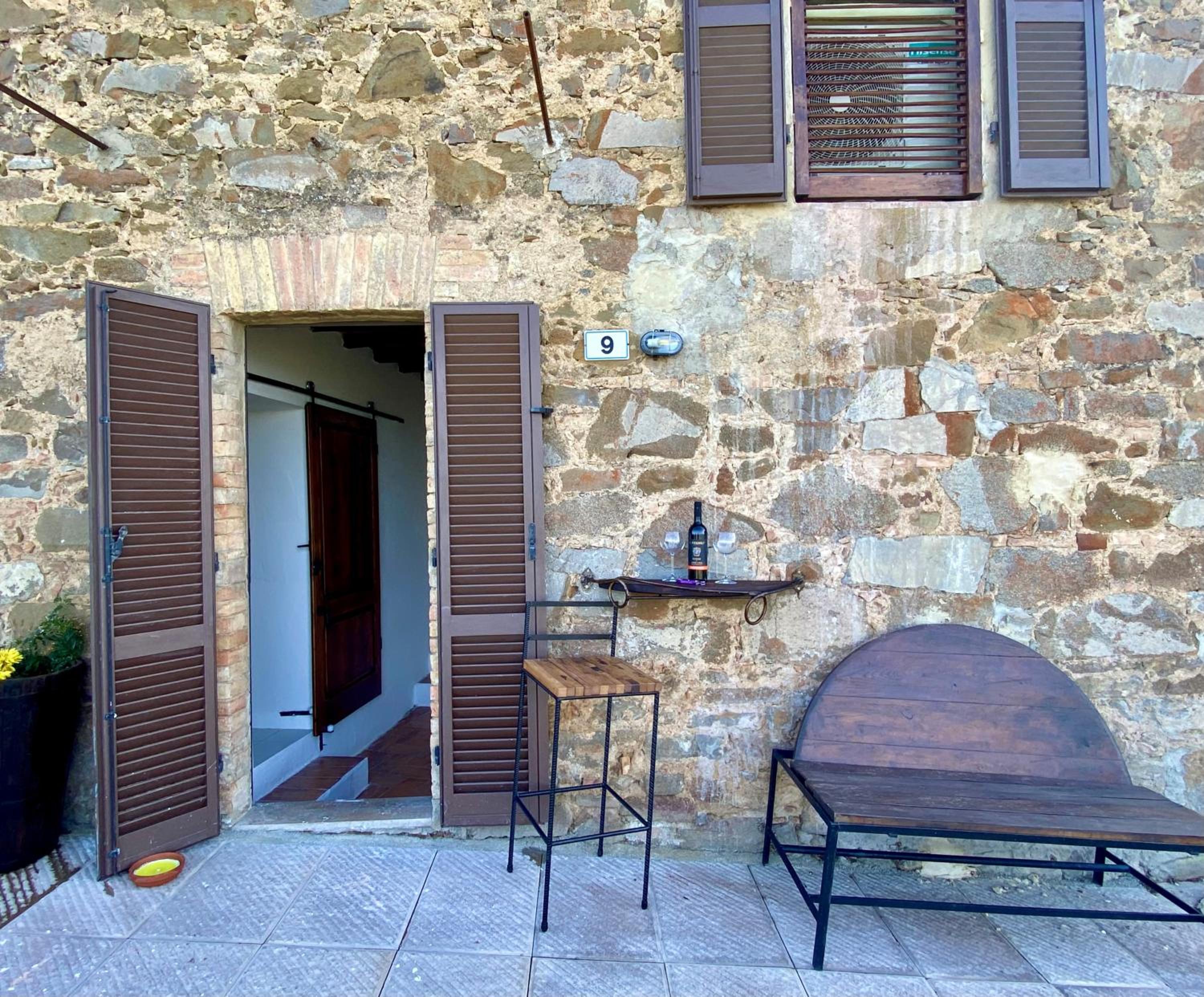 CORNER NEST IN MONTALCINO view 4