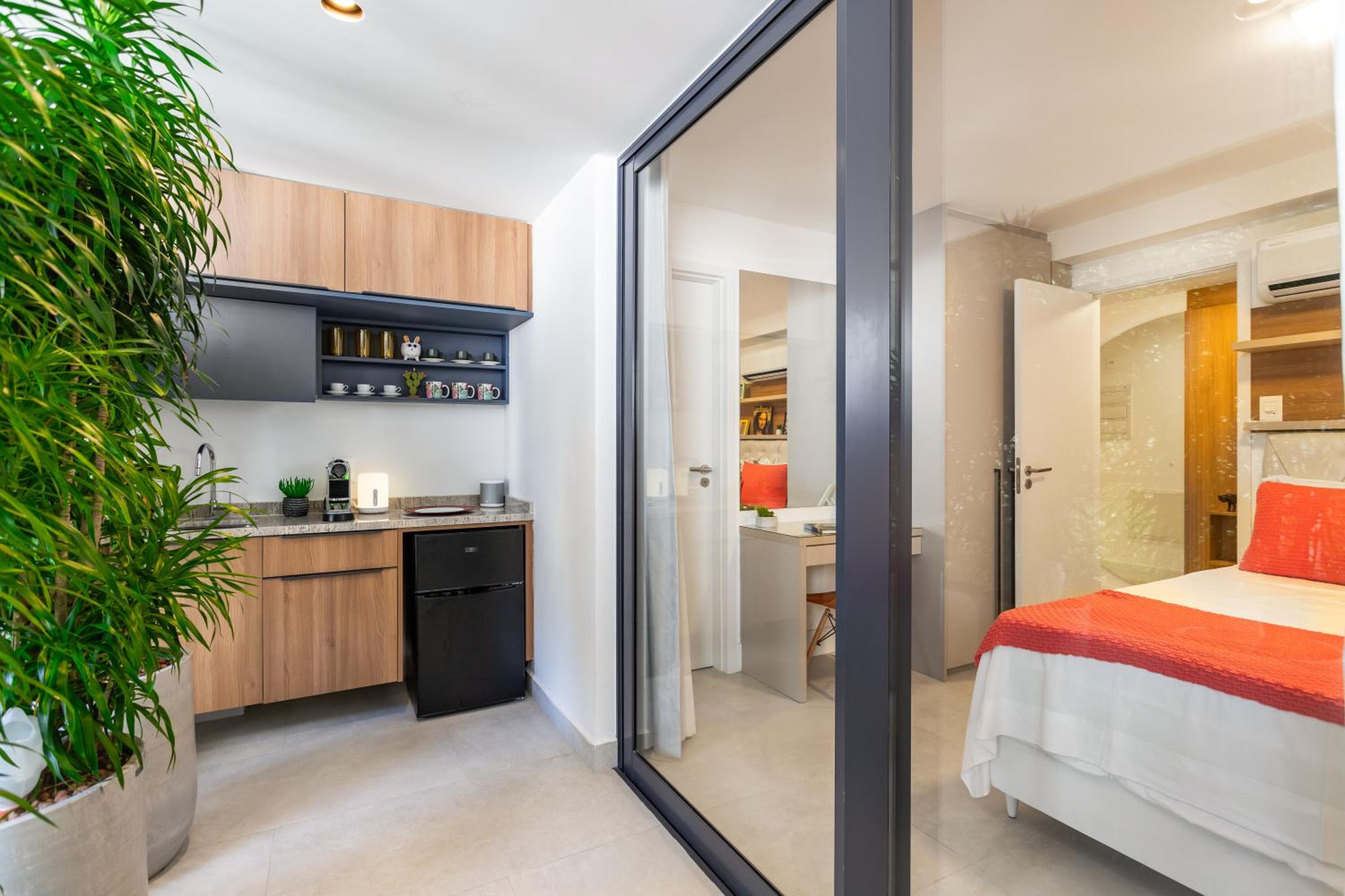 Luxuosos Apartamentos por Temporada na Atlântica à Beira-Mar, Copacabana