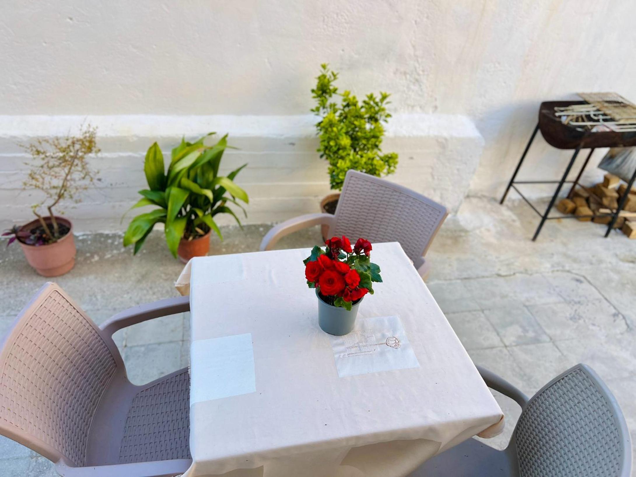 Villa EnSalv & Room & Apartment & Penthouse-Berat