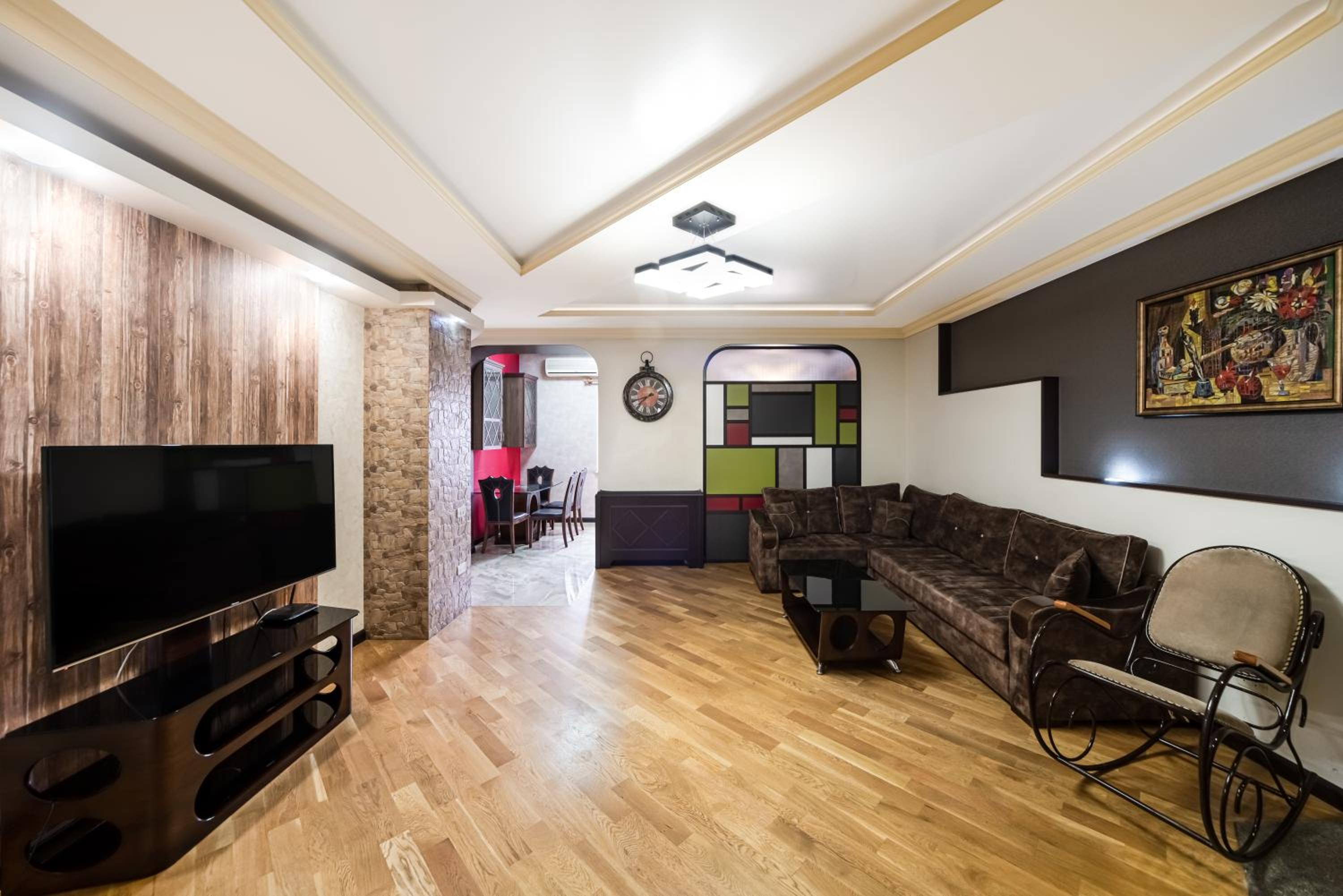 2-BDR/Perfect Location/Cozy