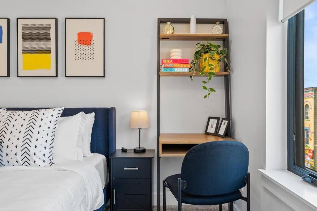 Two Private Rooms on Arch Street