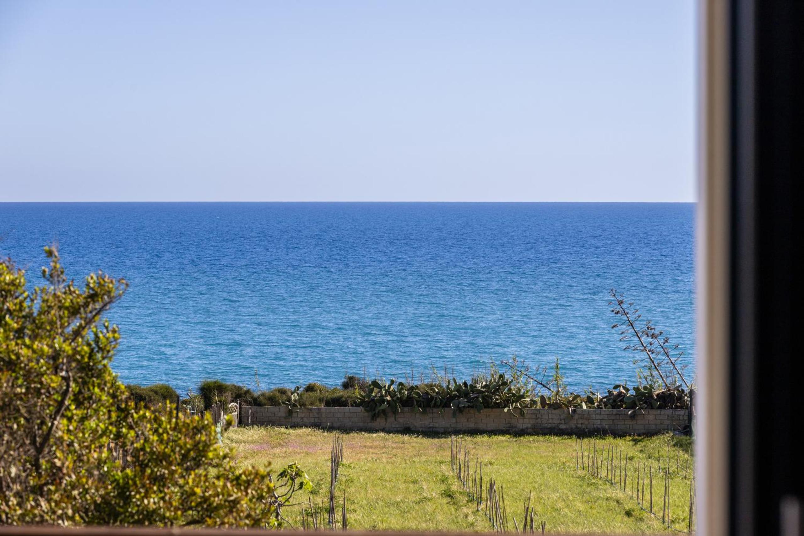 Villa Pisciotto - IsulaTravel view 5