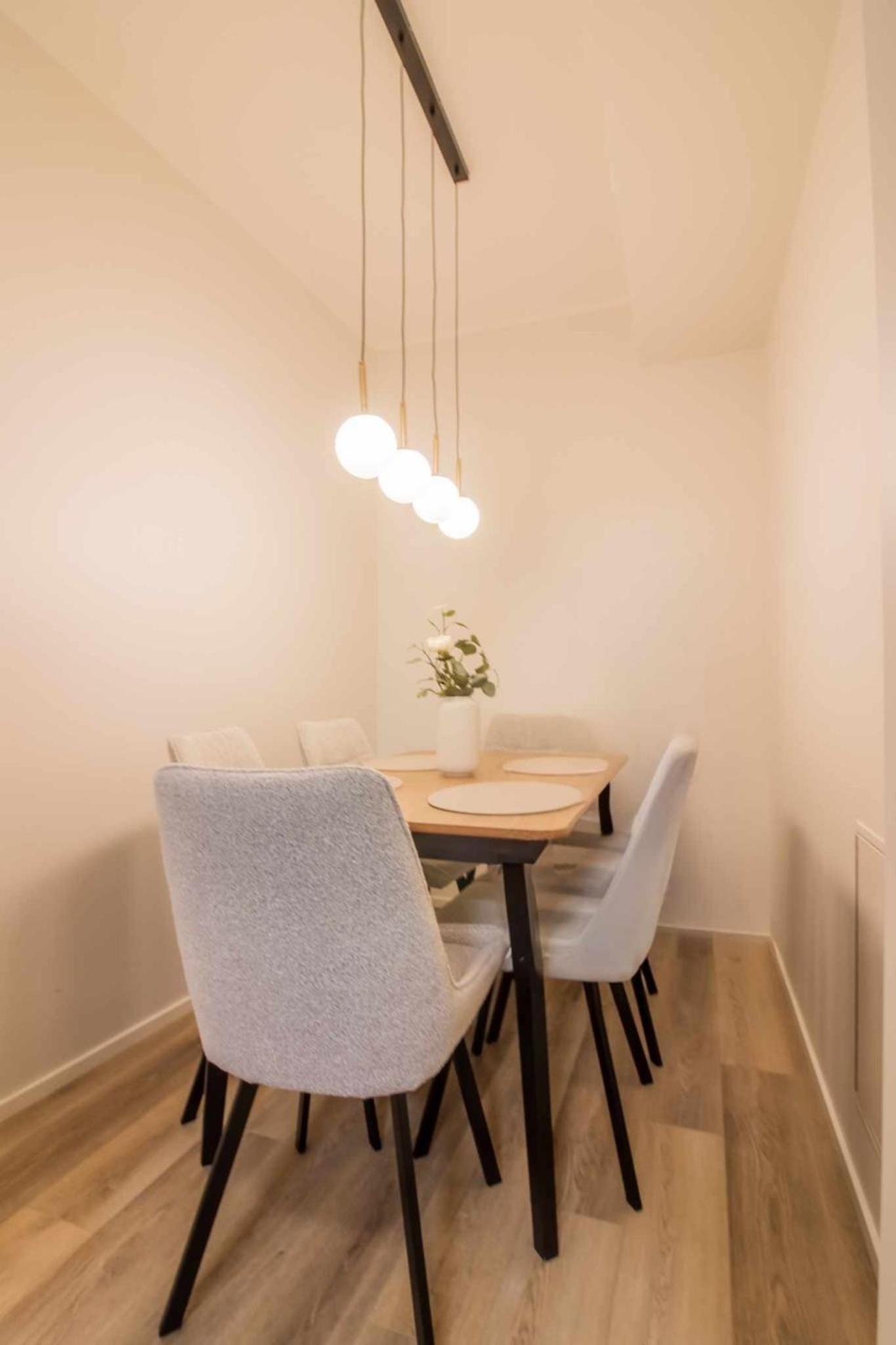 Old Town Deluxe Apartment