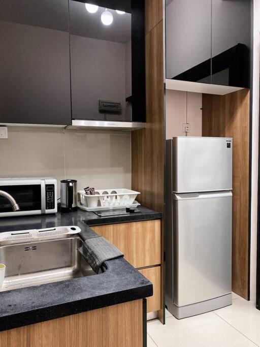 39# Private! Modern Stylish Suite at Austin, JB
