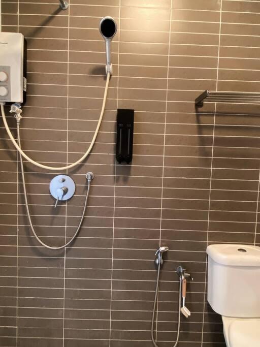 39# Private! Modern Stylish Suite at Austin, JB