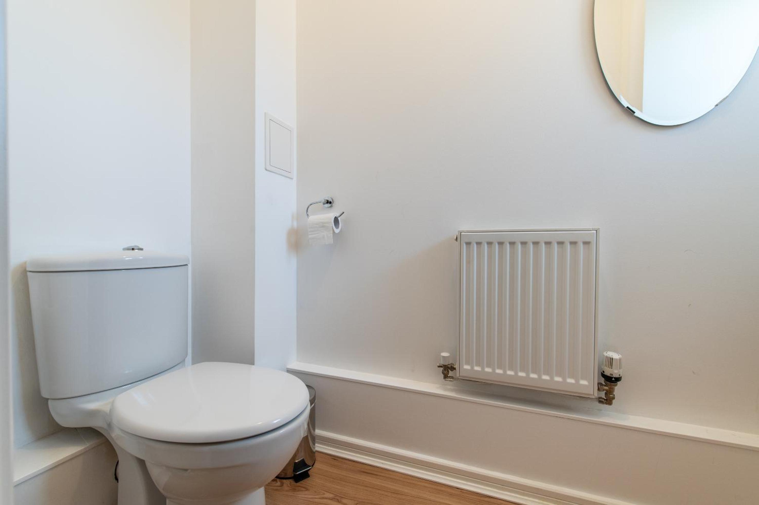 THE RISE - A beautiful 2 bedroom house, only 17mins to Central London!!! view 3