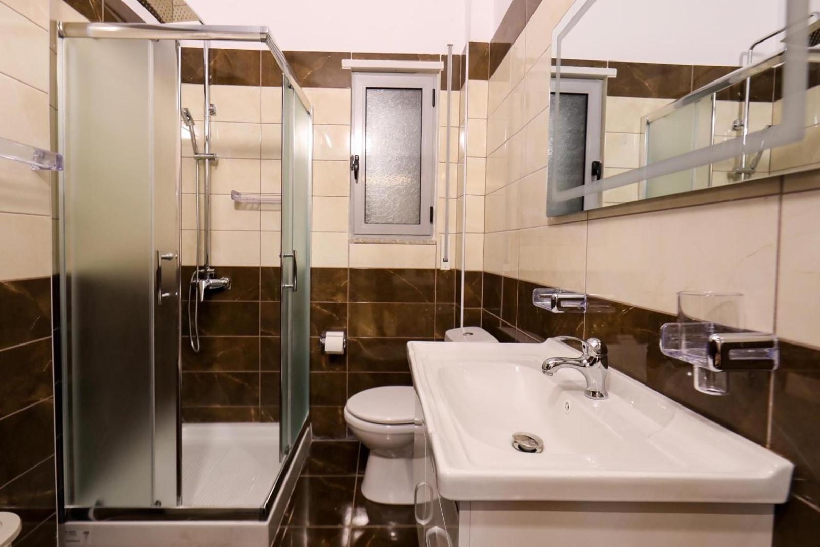 EJ Beachfront Luxury Apartment