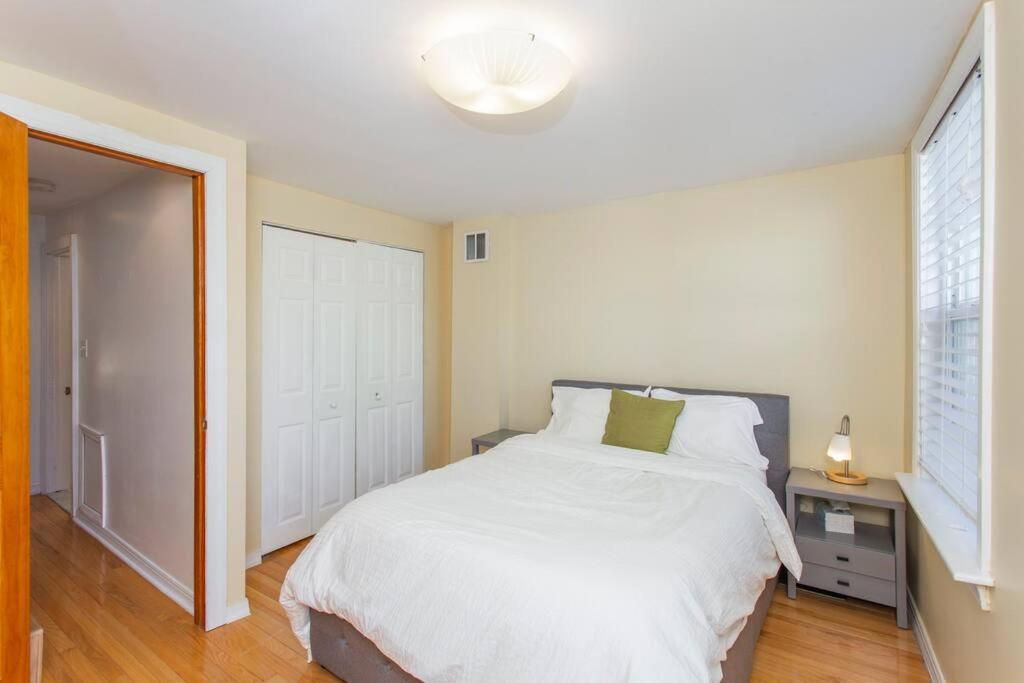 Walk everywhere from renovated 3bd Bella Vista gem view 3