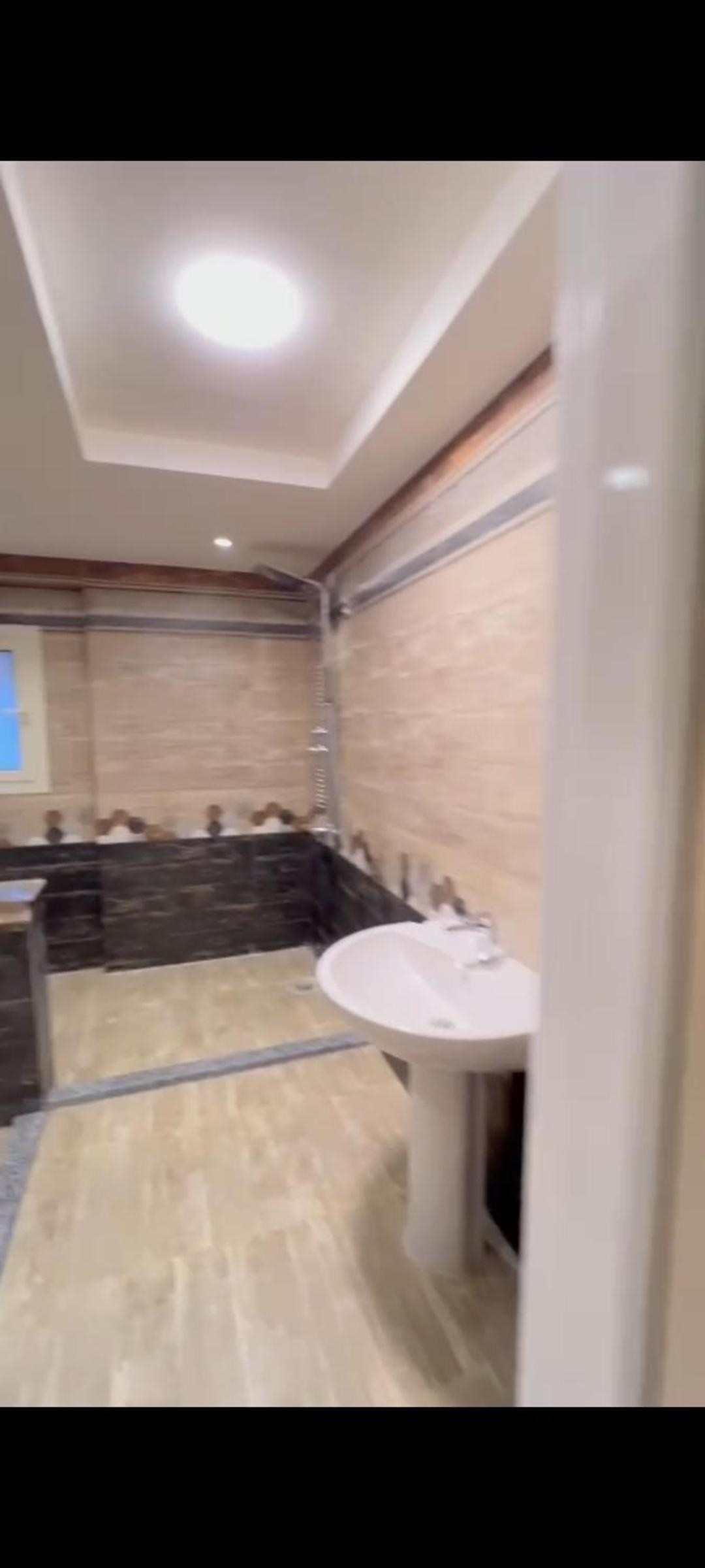 Duplex 5 Bed Room
