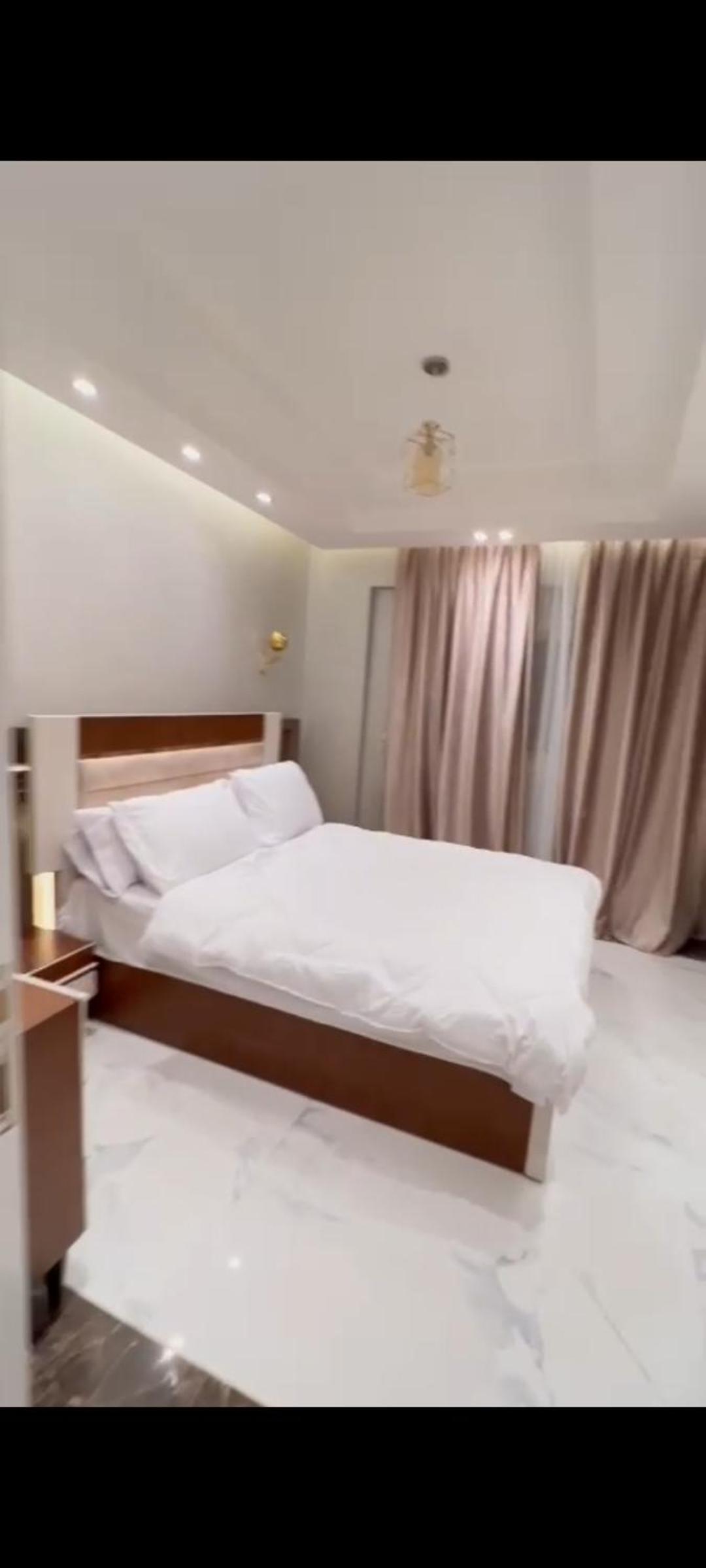 Duplex 5 Bed Room