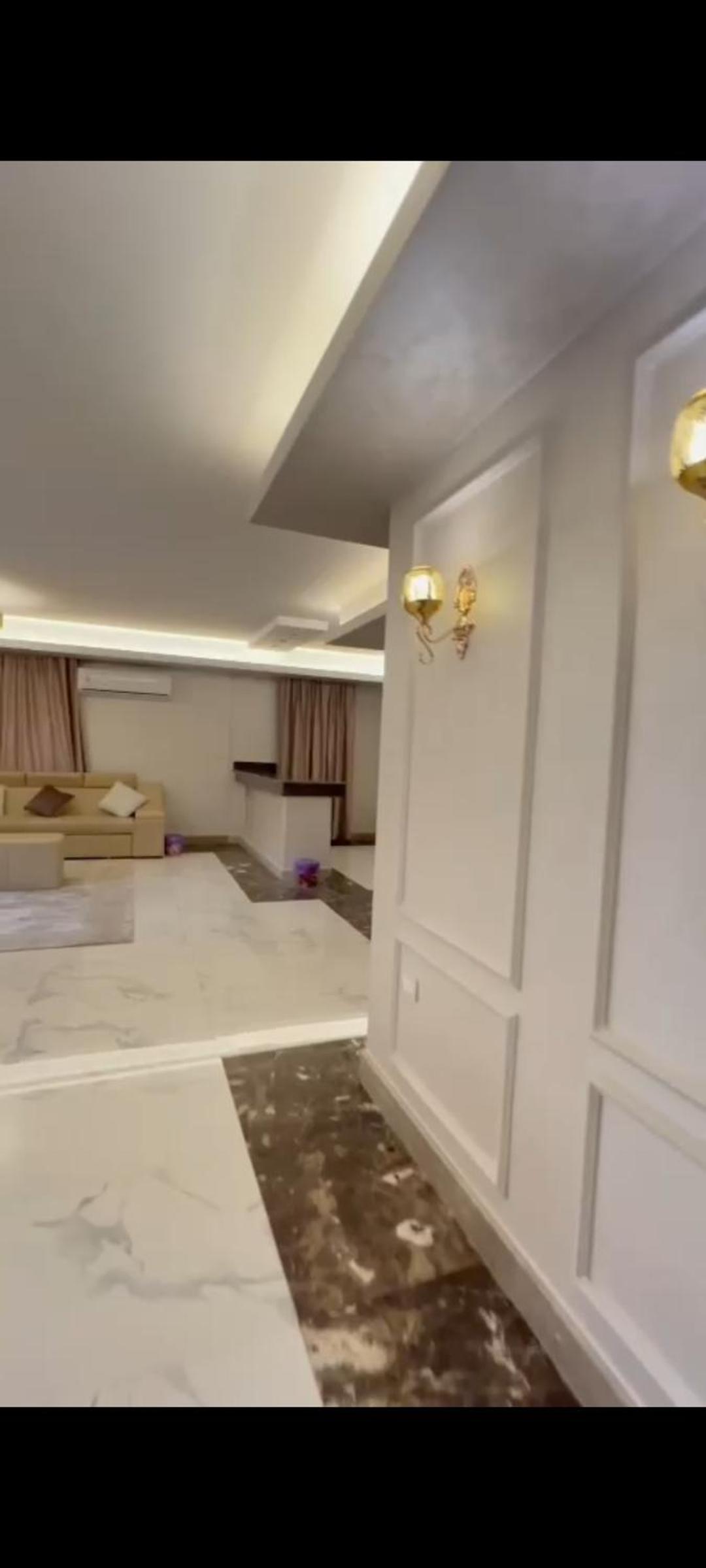 Duplex 5 Bed Room