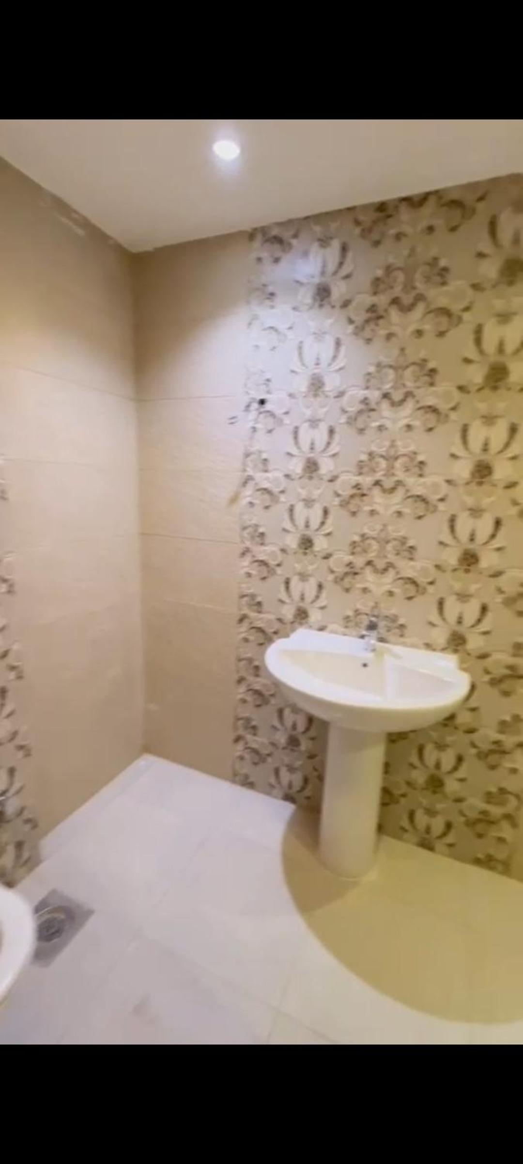 Duplex 5 Bed Room