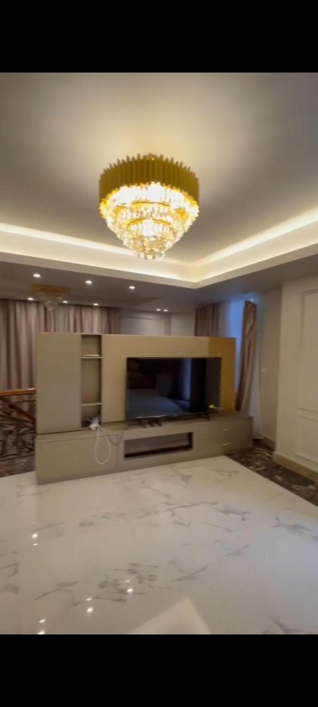 Duplex 5 Bed Room