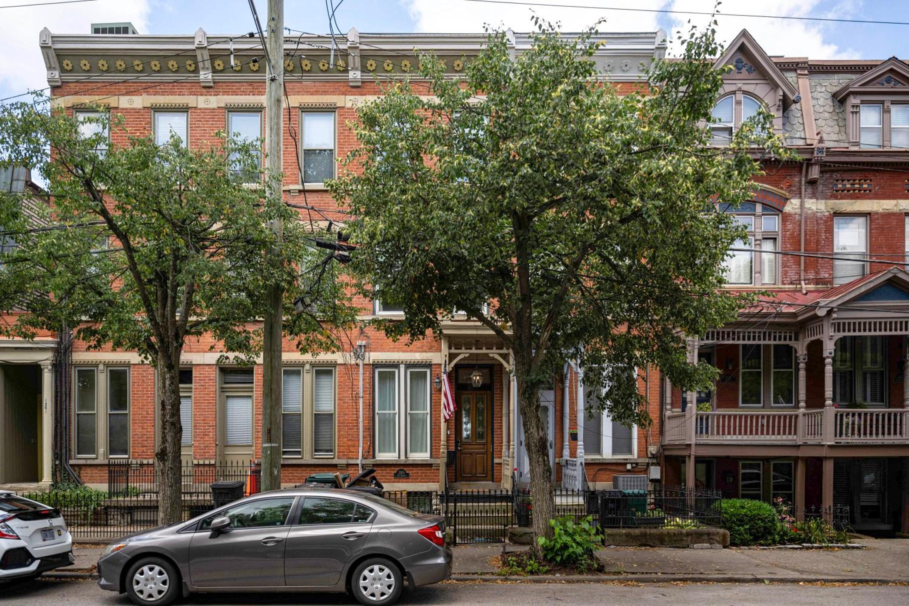 4BR Bridal, Group Retreat - Walkable - Skyline Views
