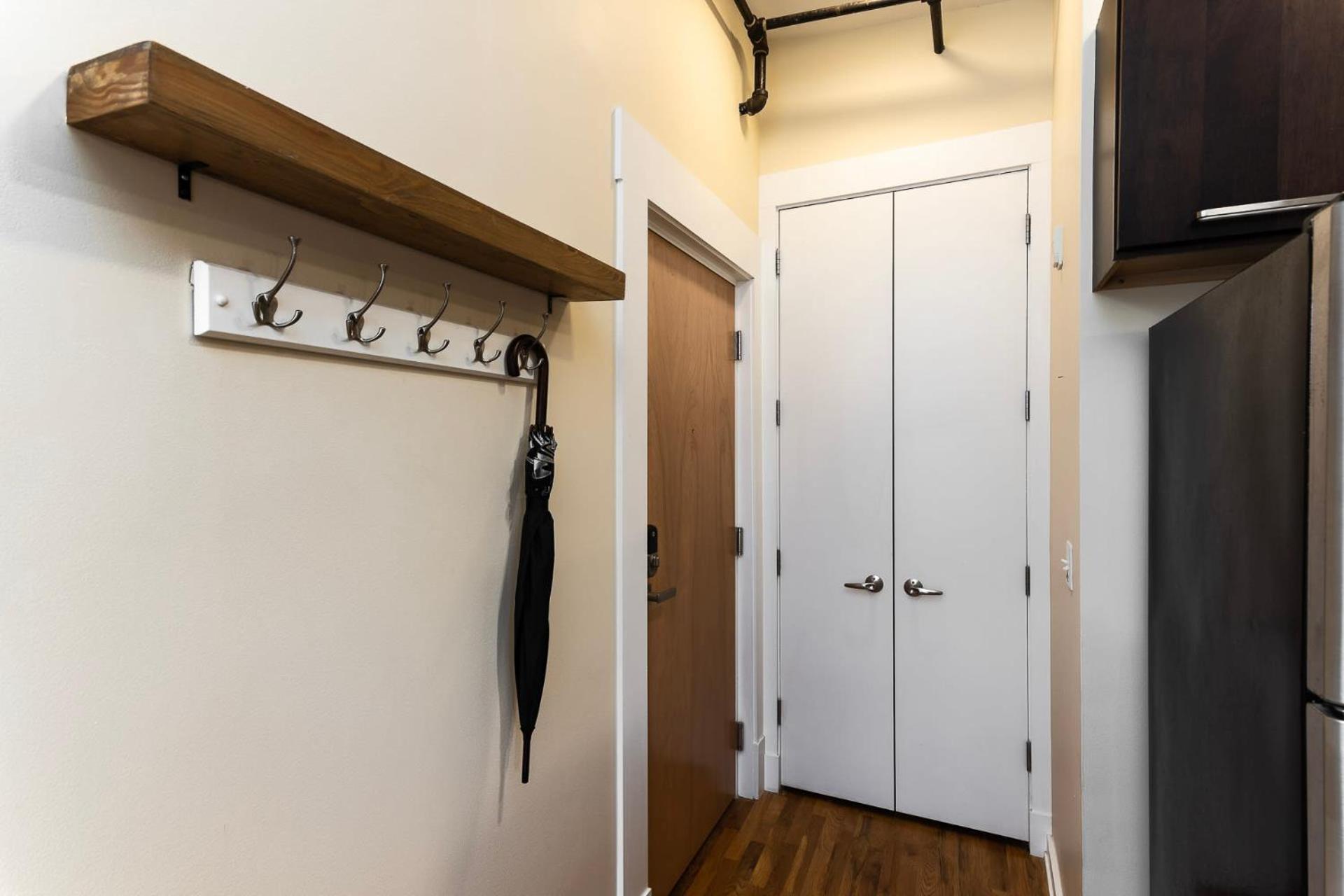 The Heart of OTR - Central studio apartment view 4