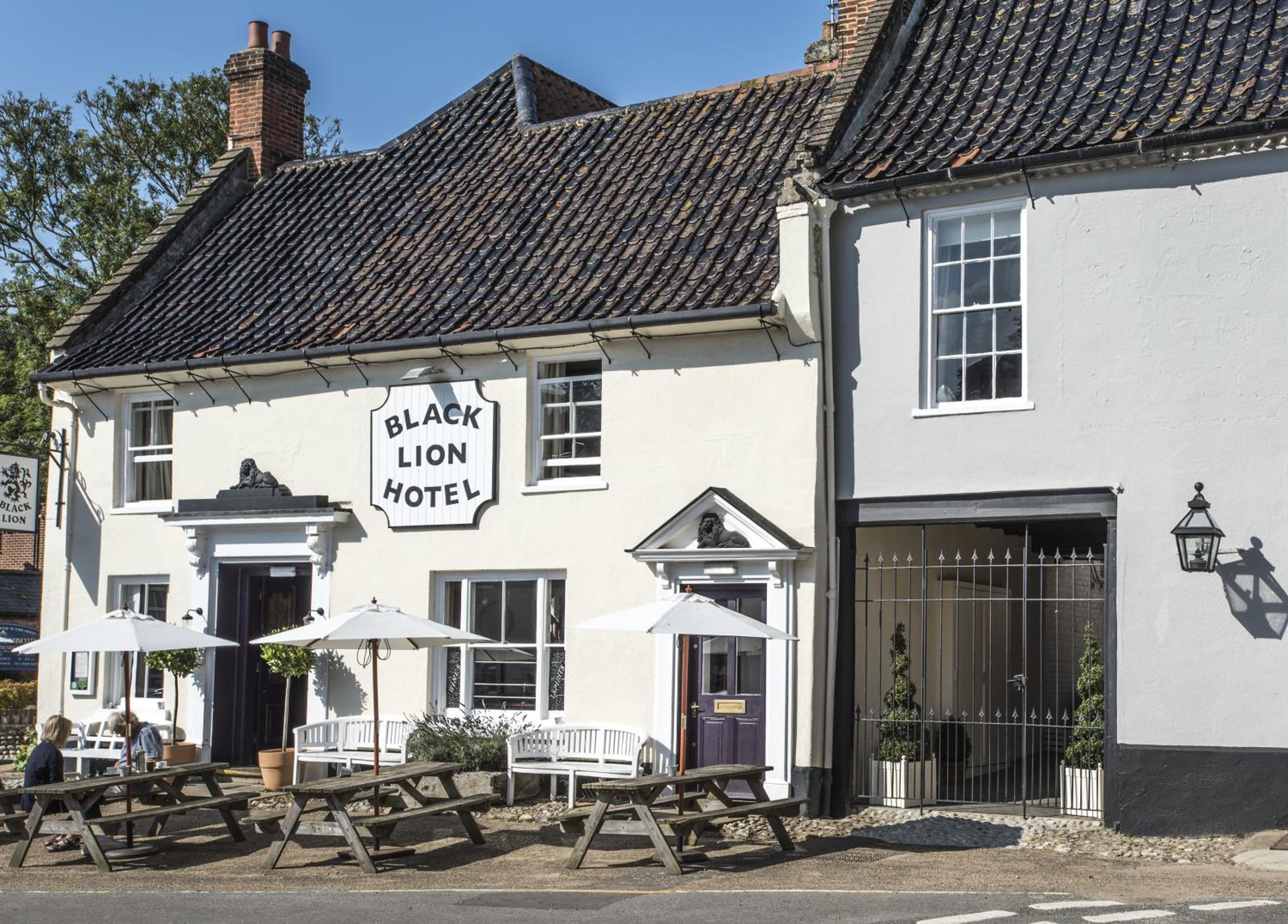 Black Lion Court