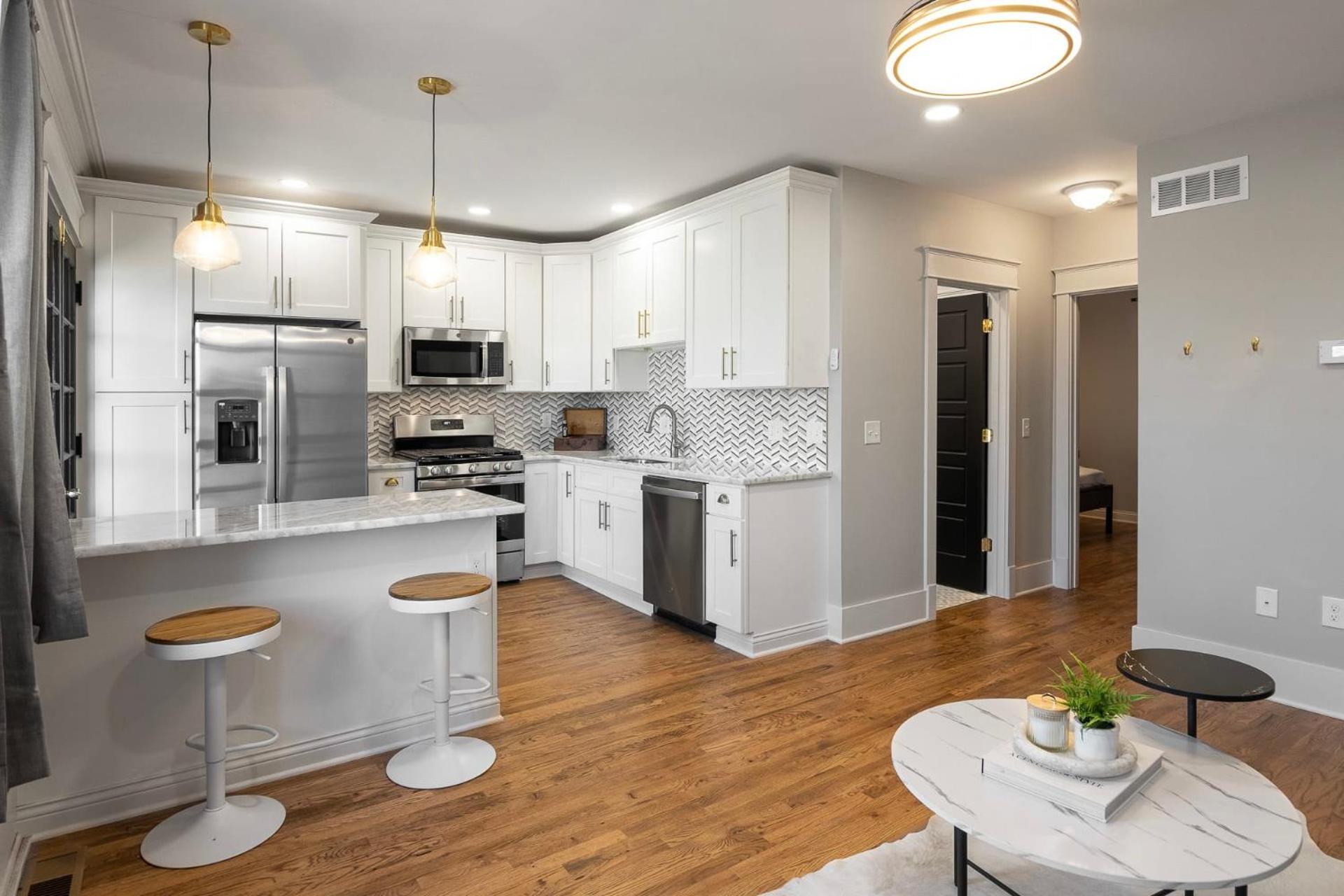 2BR Townhome with Parking - Walk to Stadiums & Downtown view 4